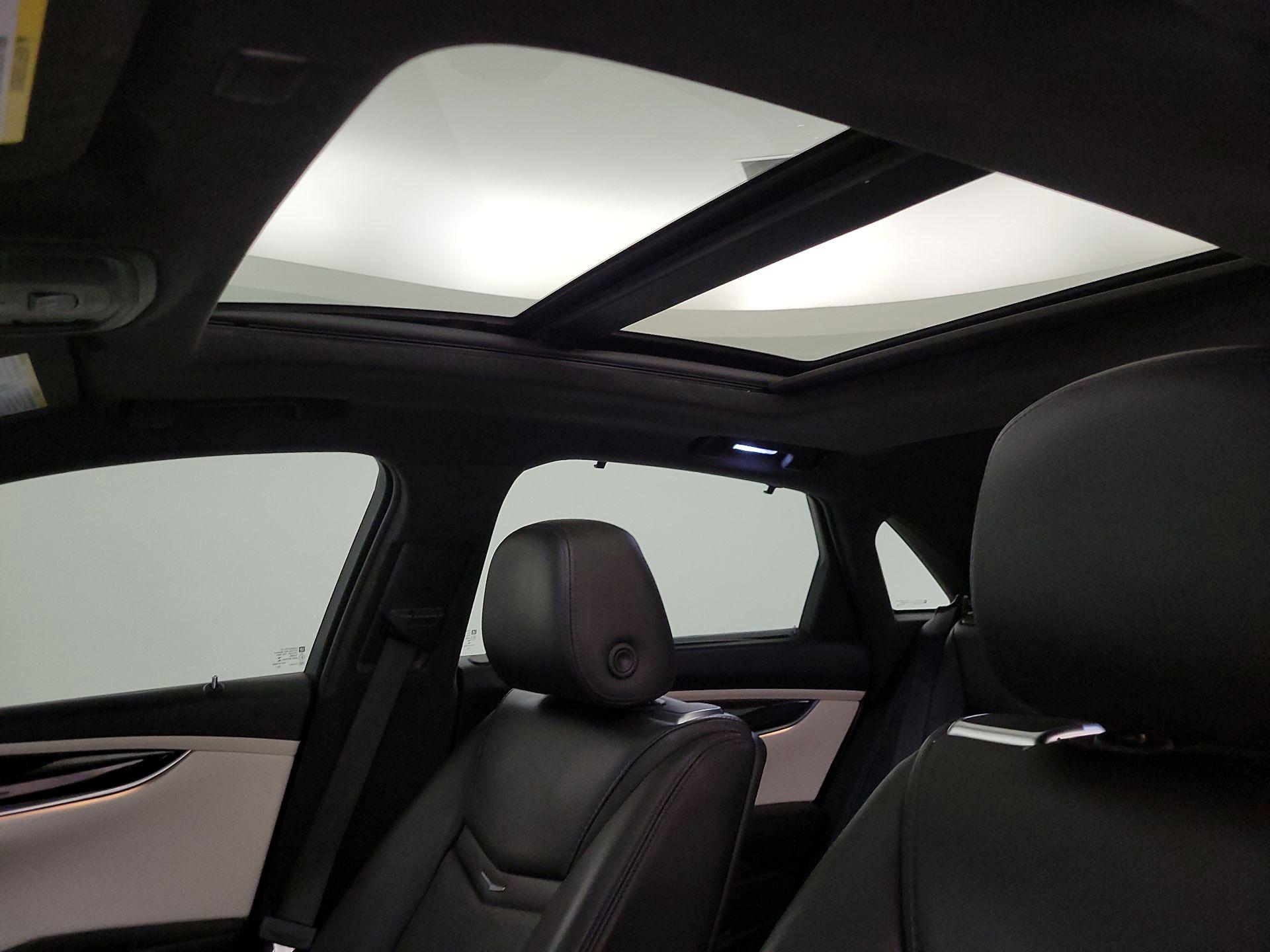 Thumbnail: 2016 Cadillac XTS - 20