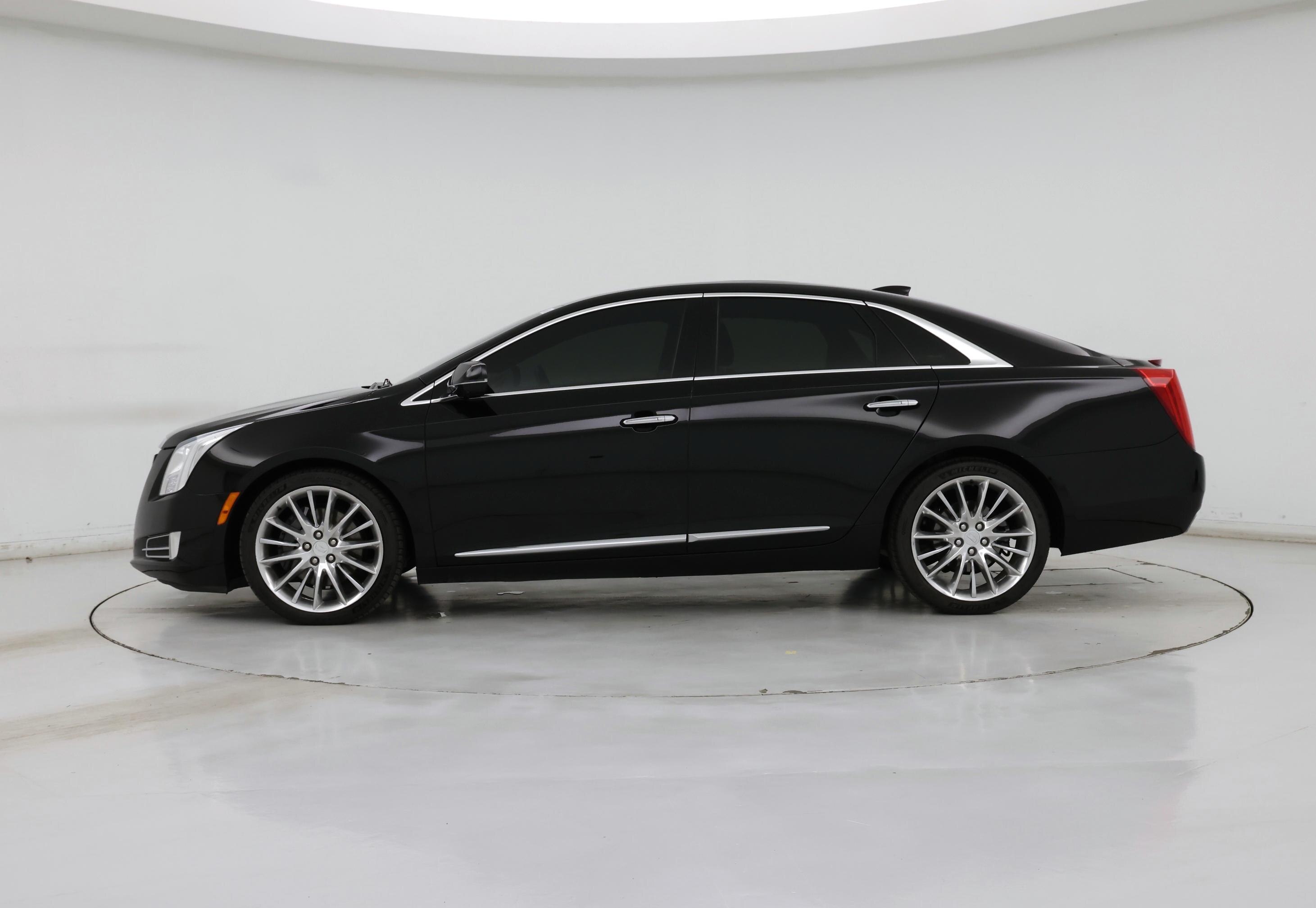 Thumbnail: 2016 Cadillac XTS - 3