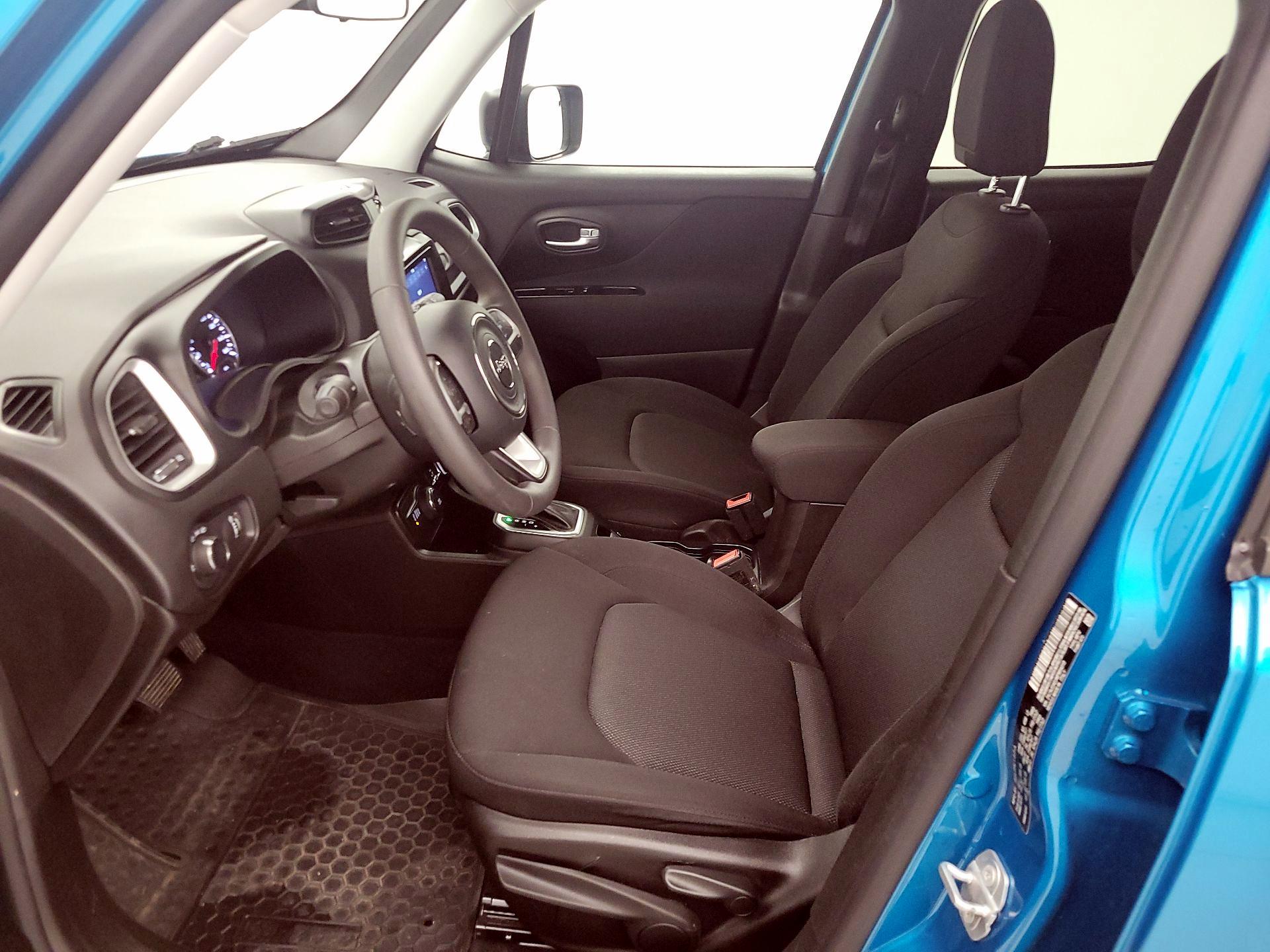 Thumbnail: 2021 Jeep Renegade - 11