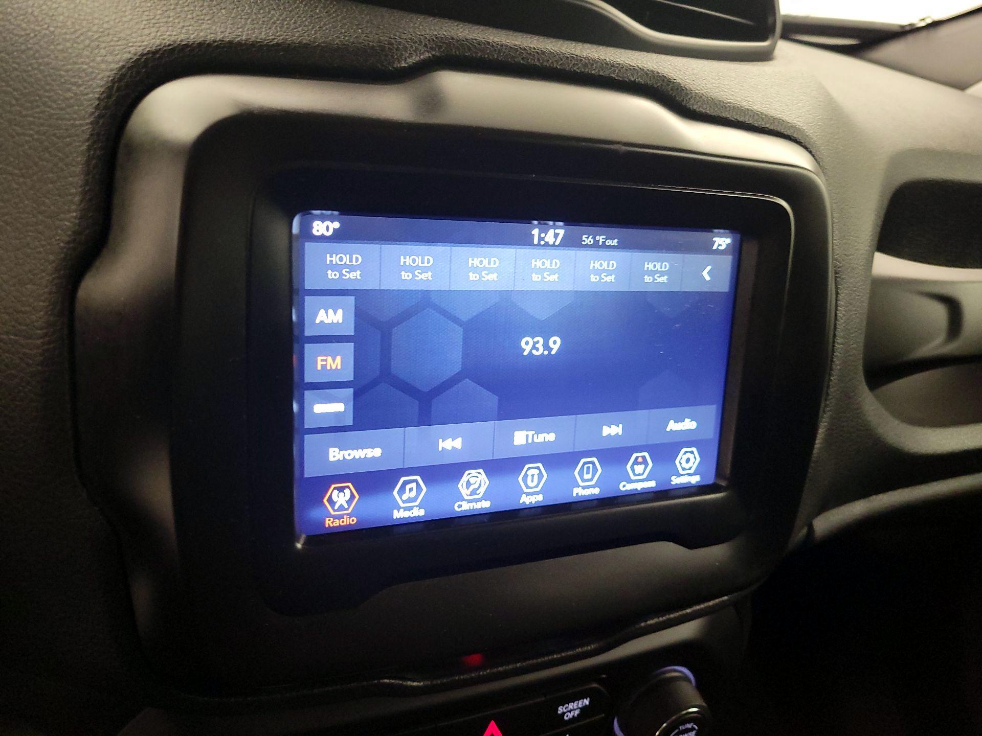 Thumbnail: 2021 Jeep Renegade - 15