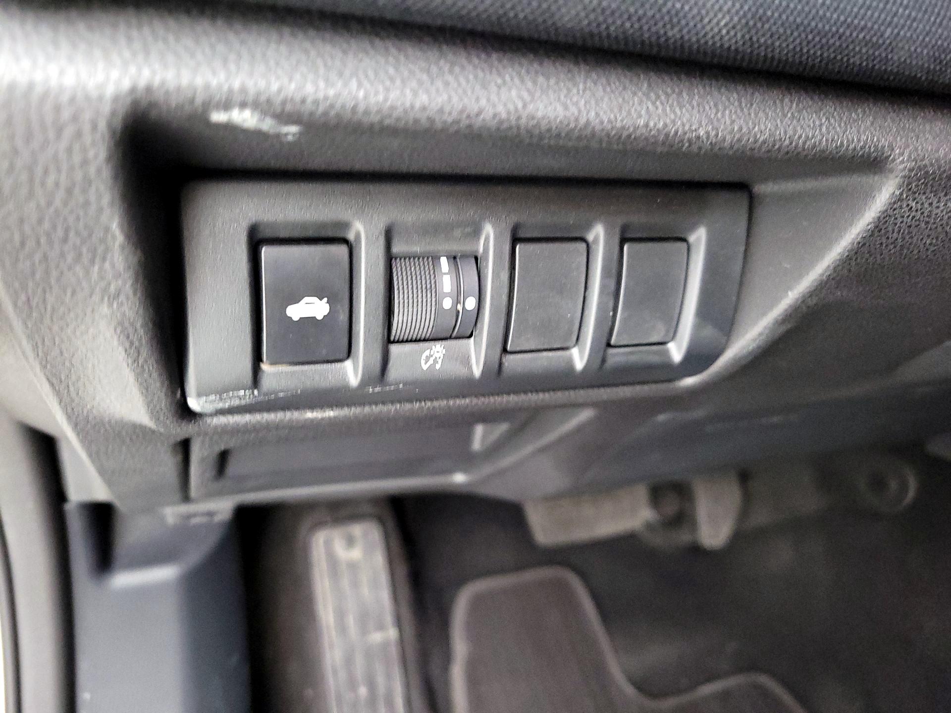 Thumbnail: 2023 Subaru Legacy - 13