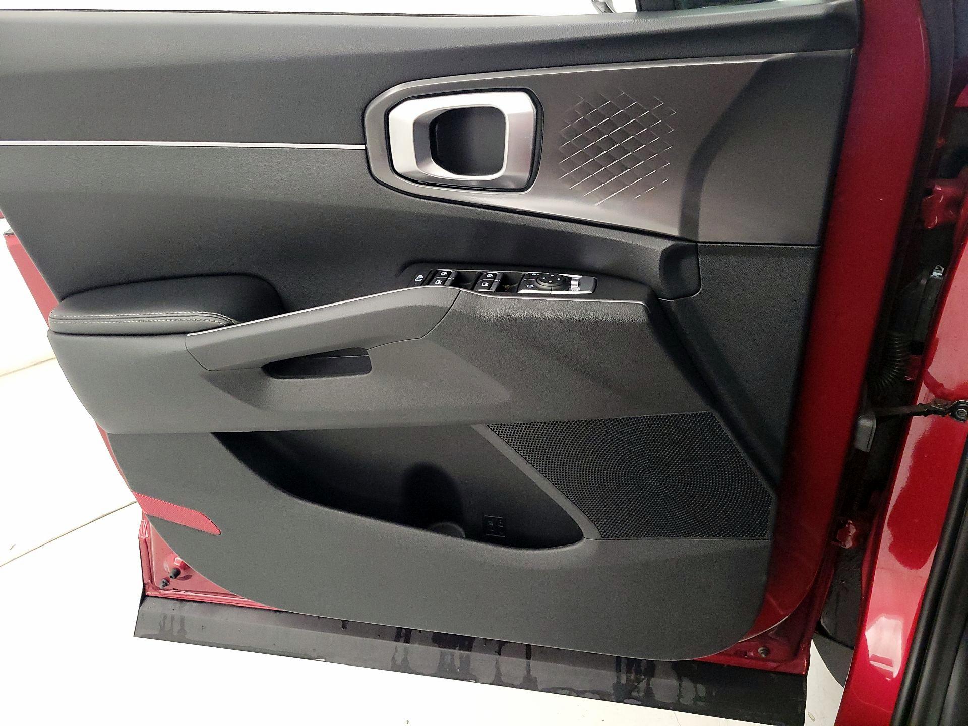 Thumbnail: 2021 Kia Sorento - 12