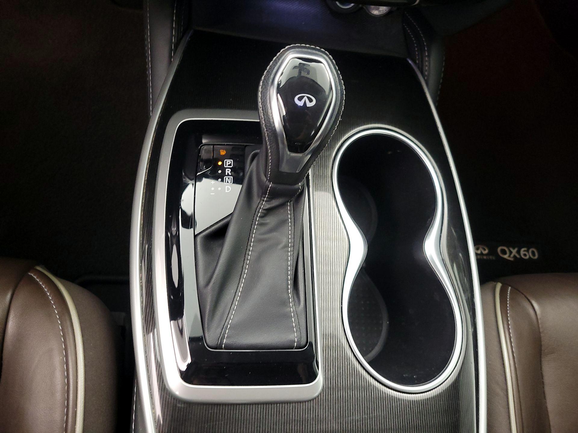 Thumbnail: 2019 INFINITI QX60 - 18