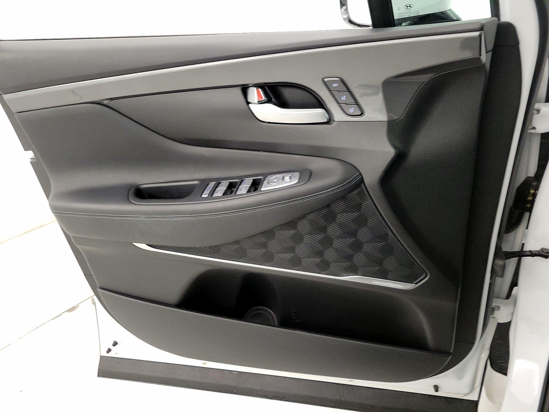 Thumbnail: 2023 Hyundai Santa Fe - 12