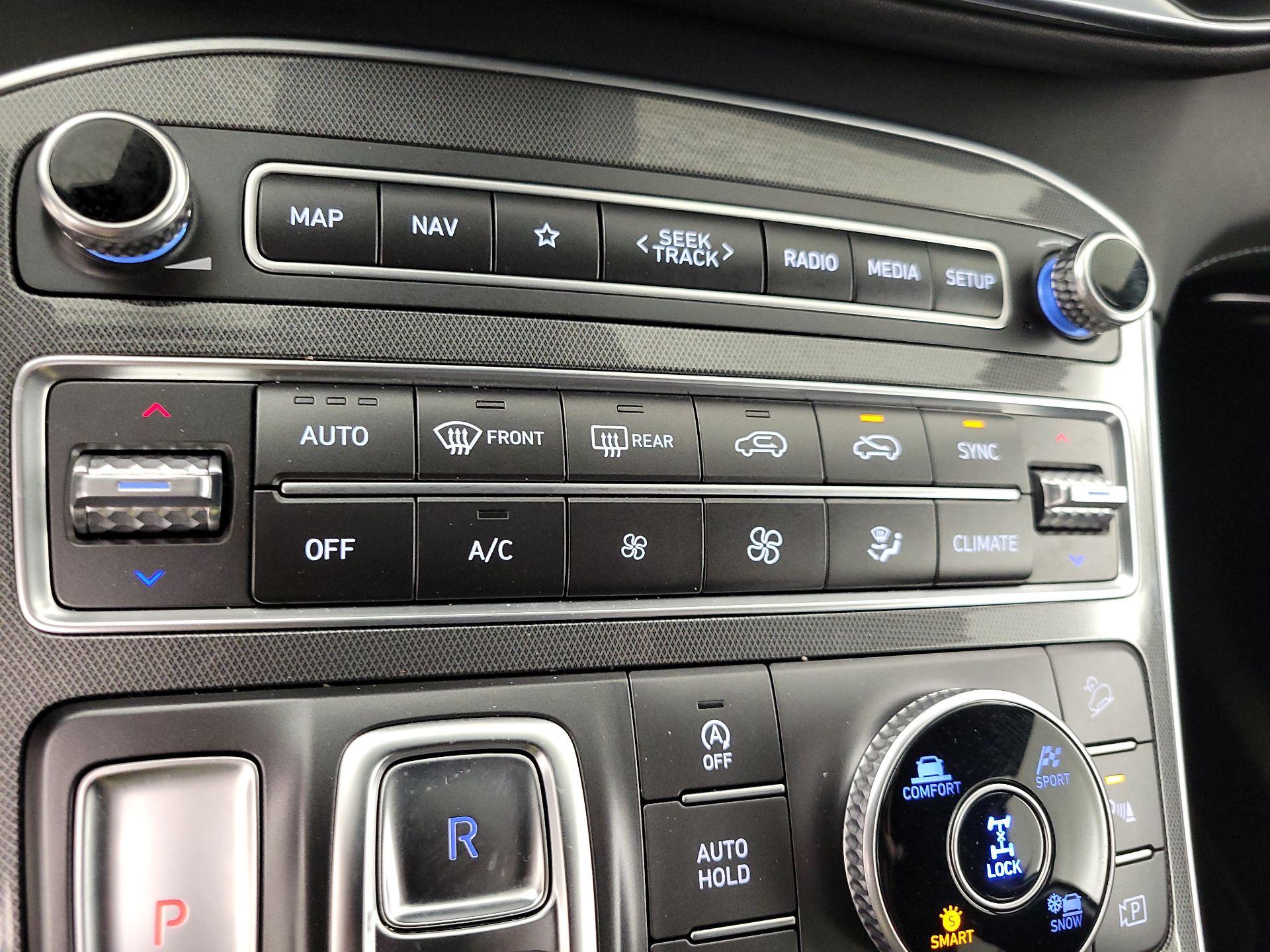 Thumbnail: 2023 Hyundai Santa Fe - 17