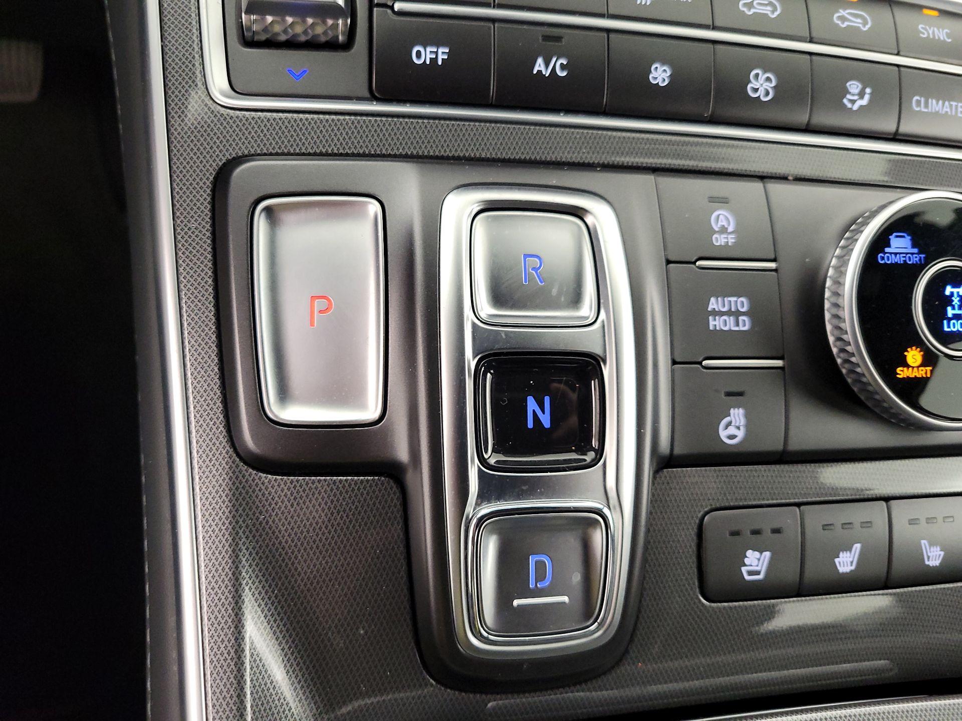 Thumbnail: 2023 Hyundai Santa Fe - 18