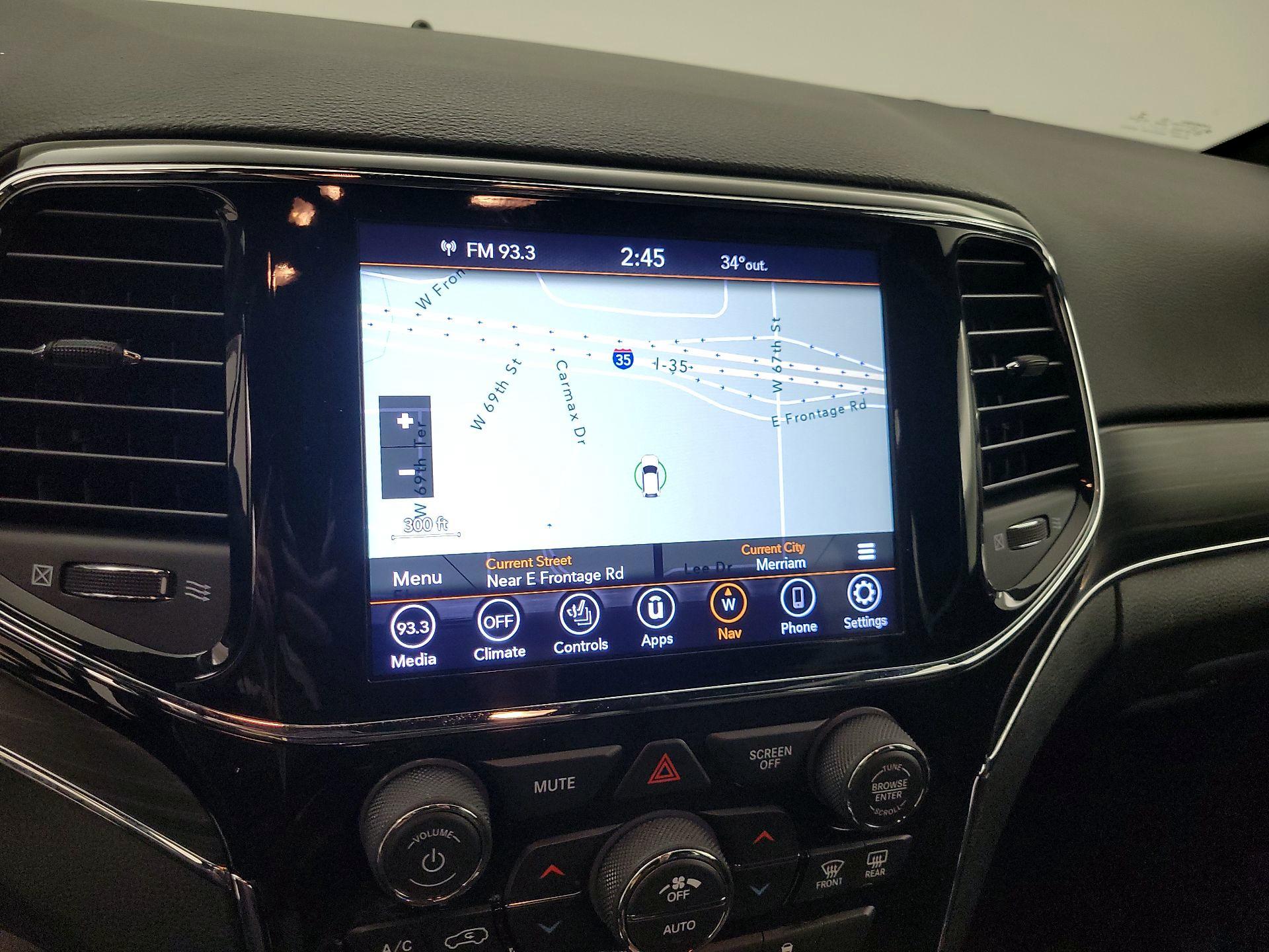 Thumbnail: 2021 Jeep Grand Cherokee - 14