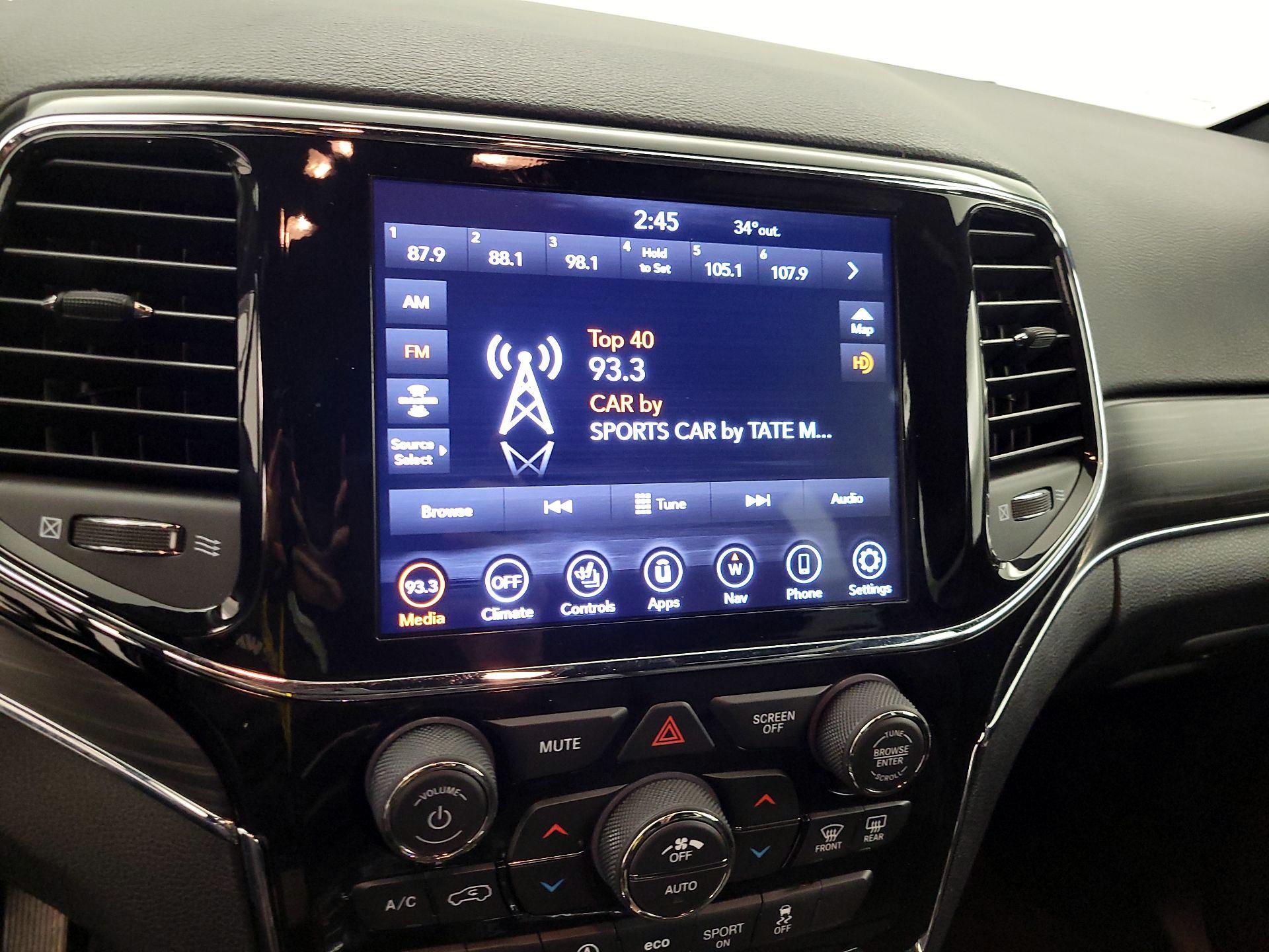 Thumbnail: 2021 Jeep Grand Cherokee - 16