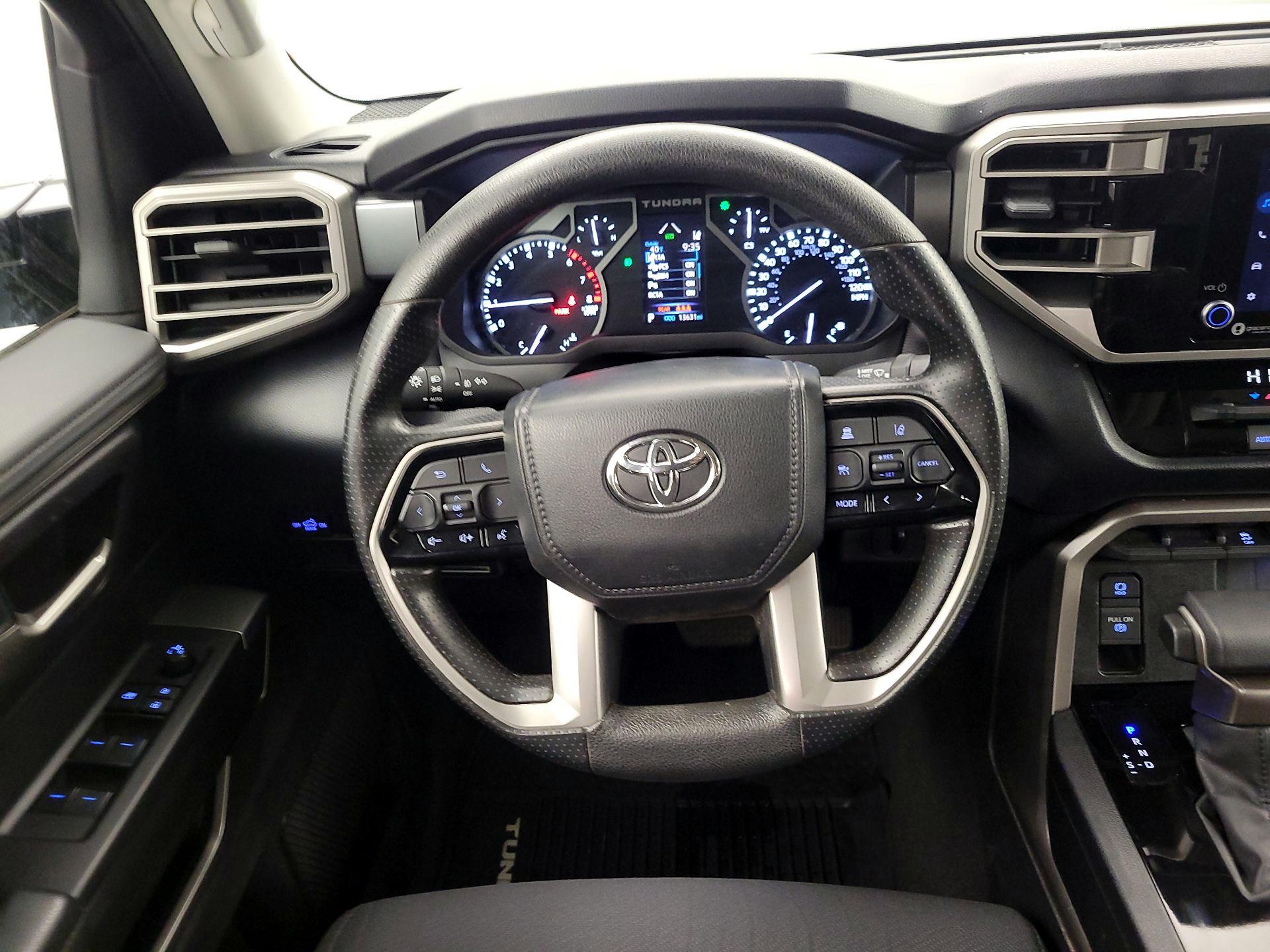 Thumbnail: 2023 Toyota Tundra - 10