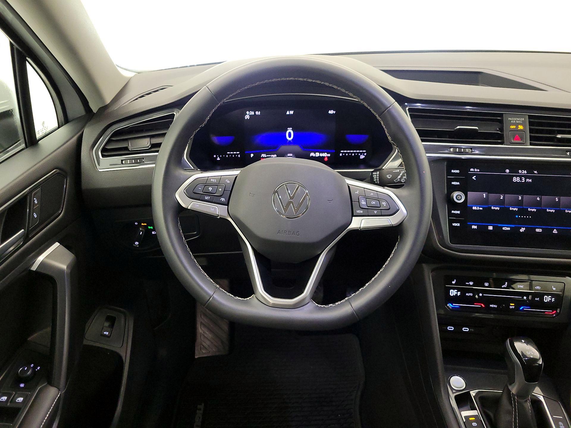 Thumbnail: 2024 Volkswagen Tiguan - 10