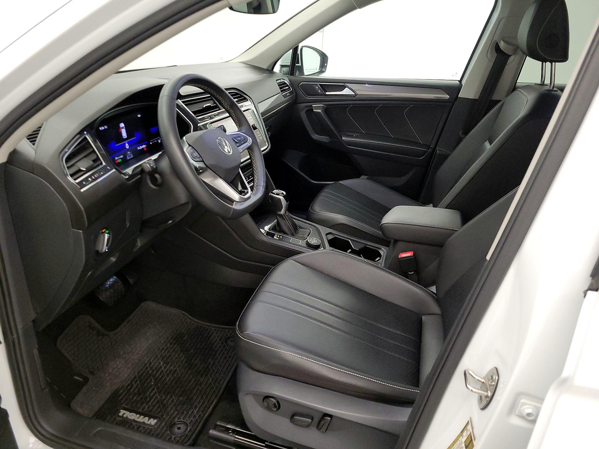 Thumbnail: 2024 Volkswagen Tiguan - 11