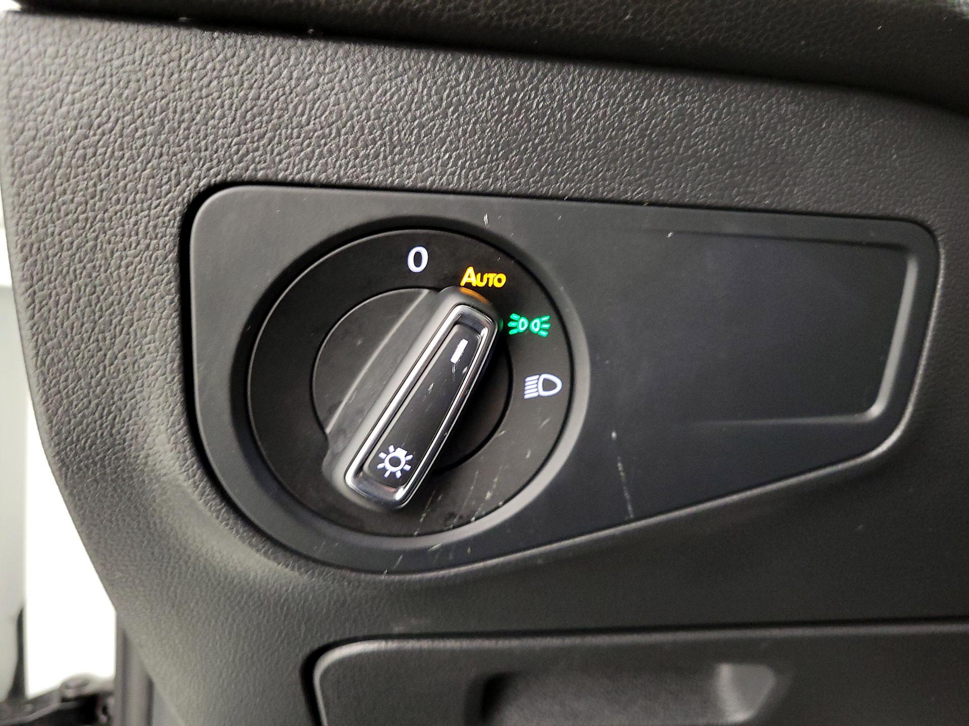 Thumbnail: 2024 Volkswagen Tiguan - 13