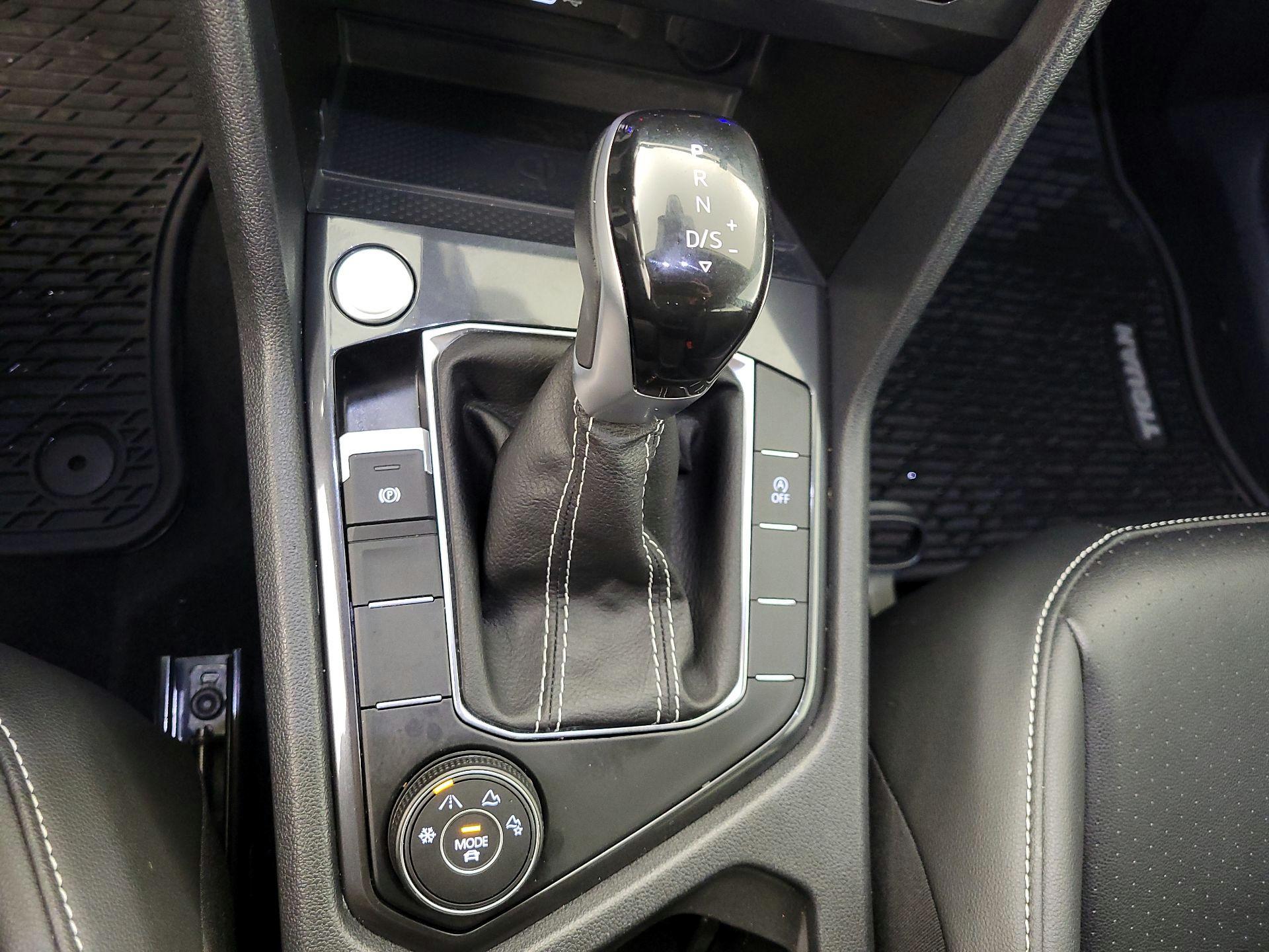 Thumbnail: 2024 Volkswagen Tiguan - 17