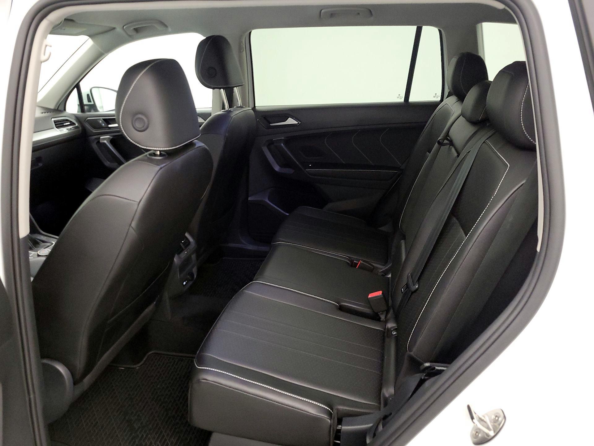 Thumbnail: 2024 Volkswagen Tiguan - 19