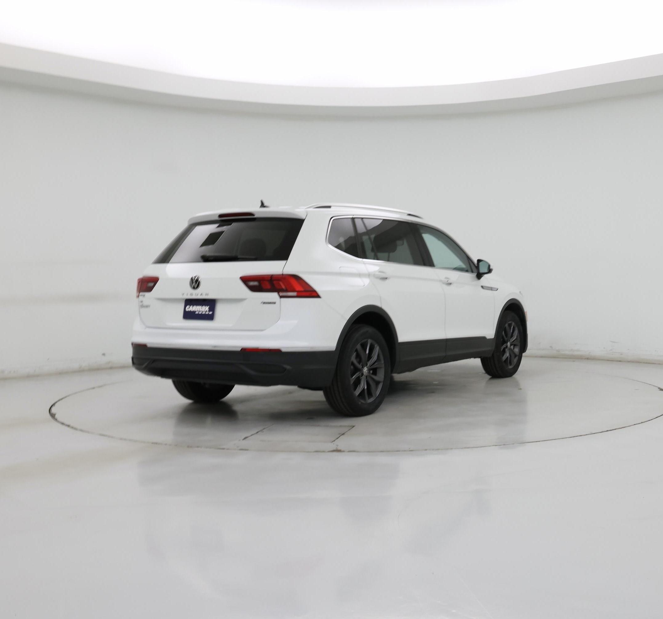 Thumbnail: 2024 Volkswagen Tiguan - 8