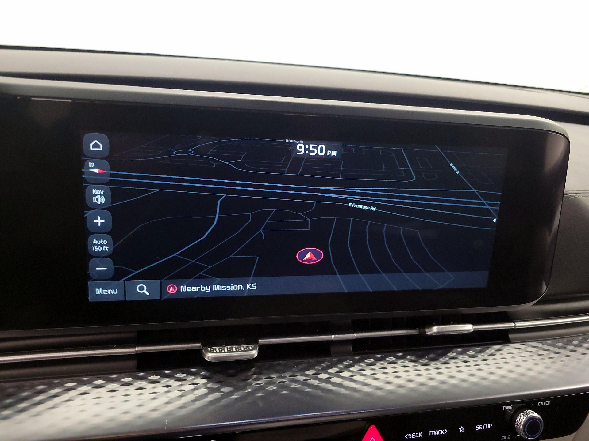 Thumbnail: 2023 Kia Carnival - 14