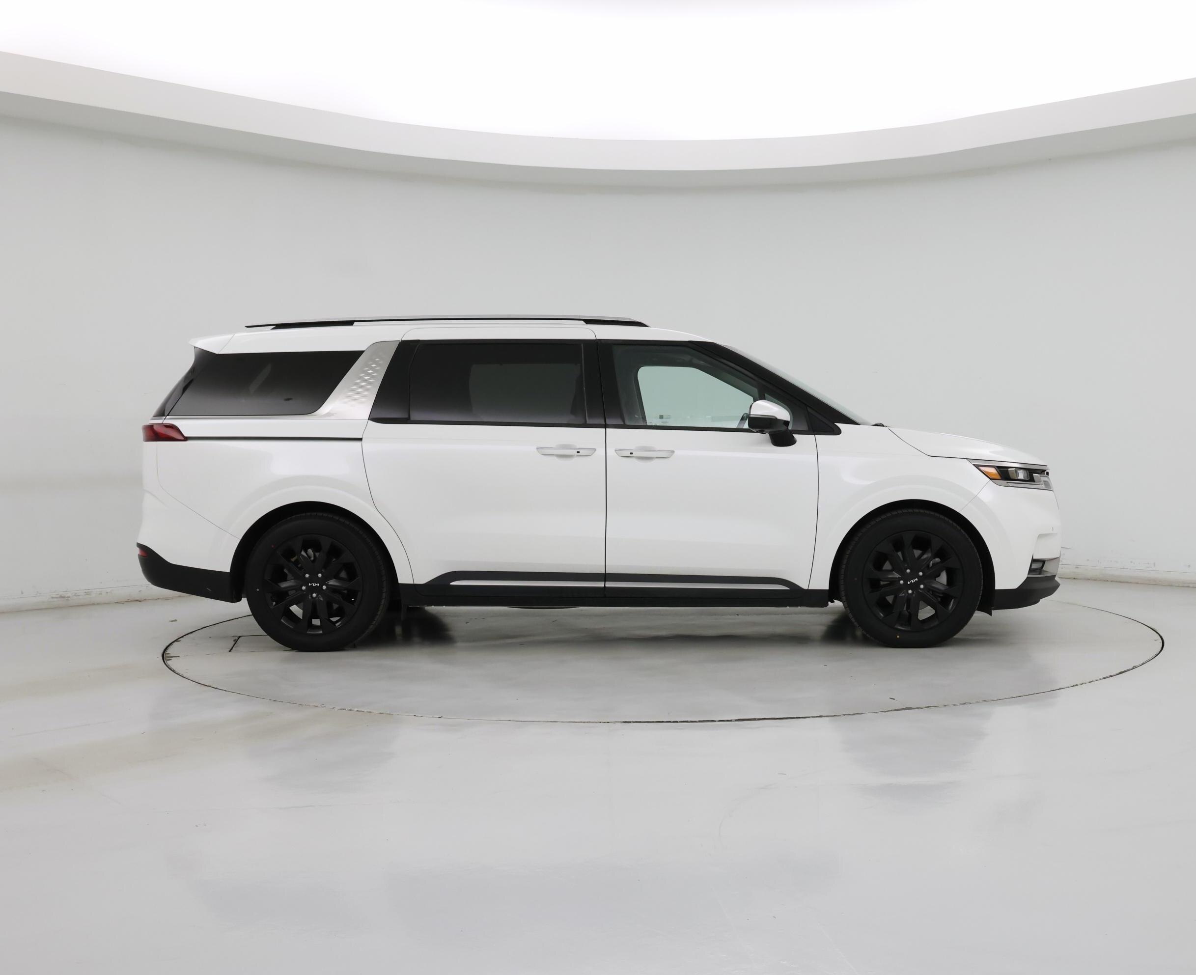 Thumbnail: 2023 Kia Carnival - 7