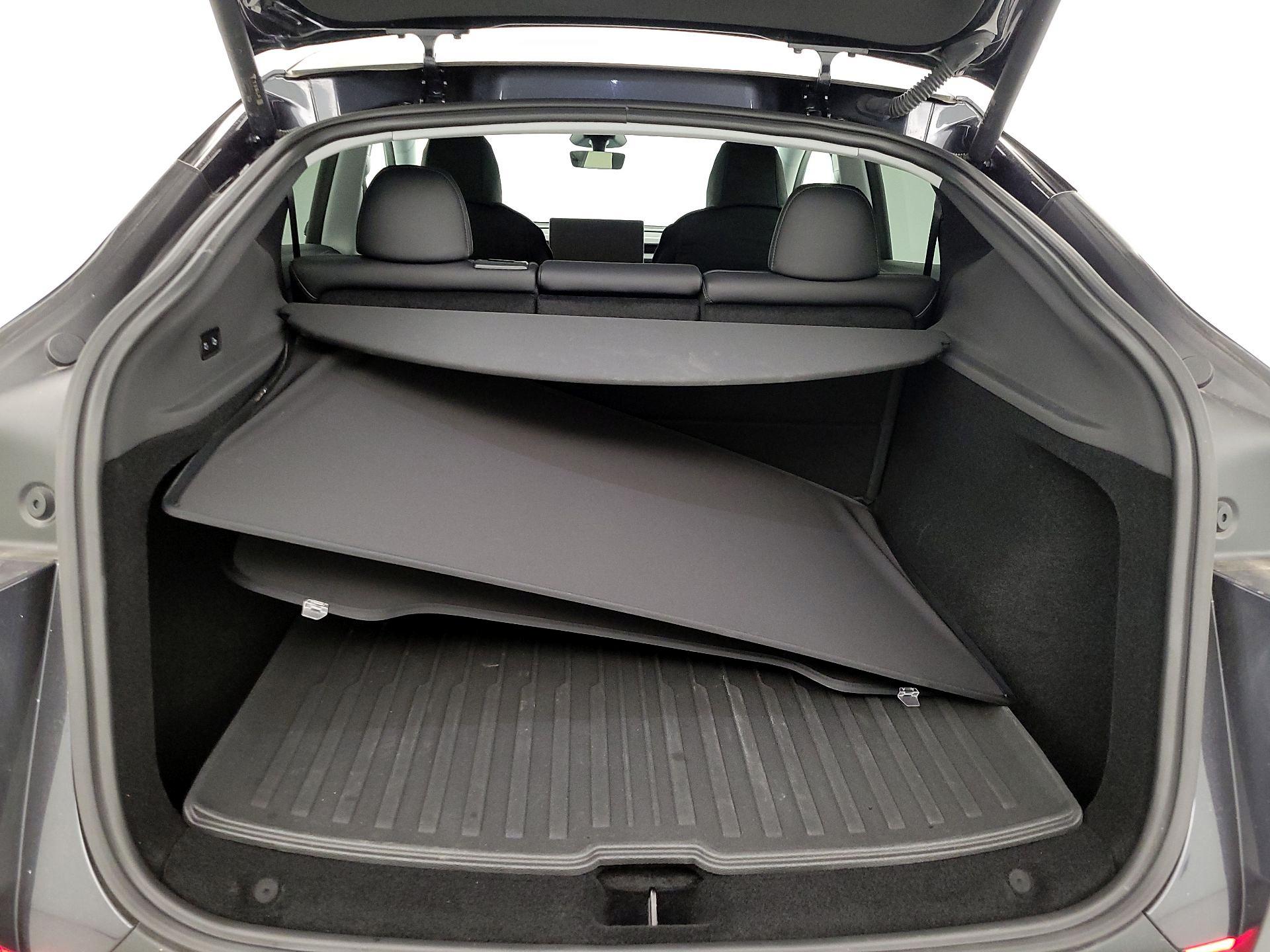 Thumbnail: 2026 Tesla Model Y - 18