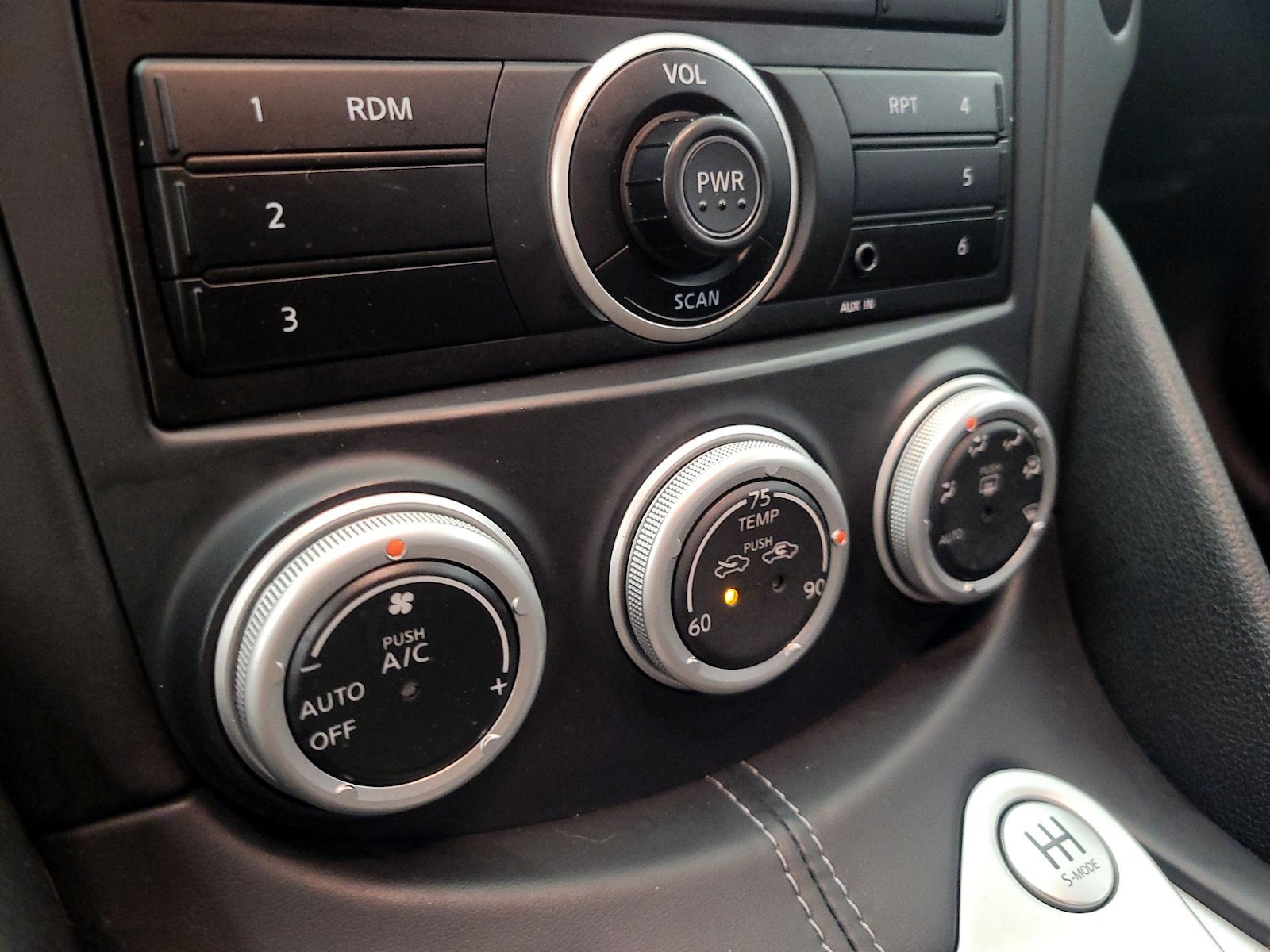 2014 Nissan 370Z Coupe Base - Photo 15