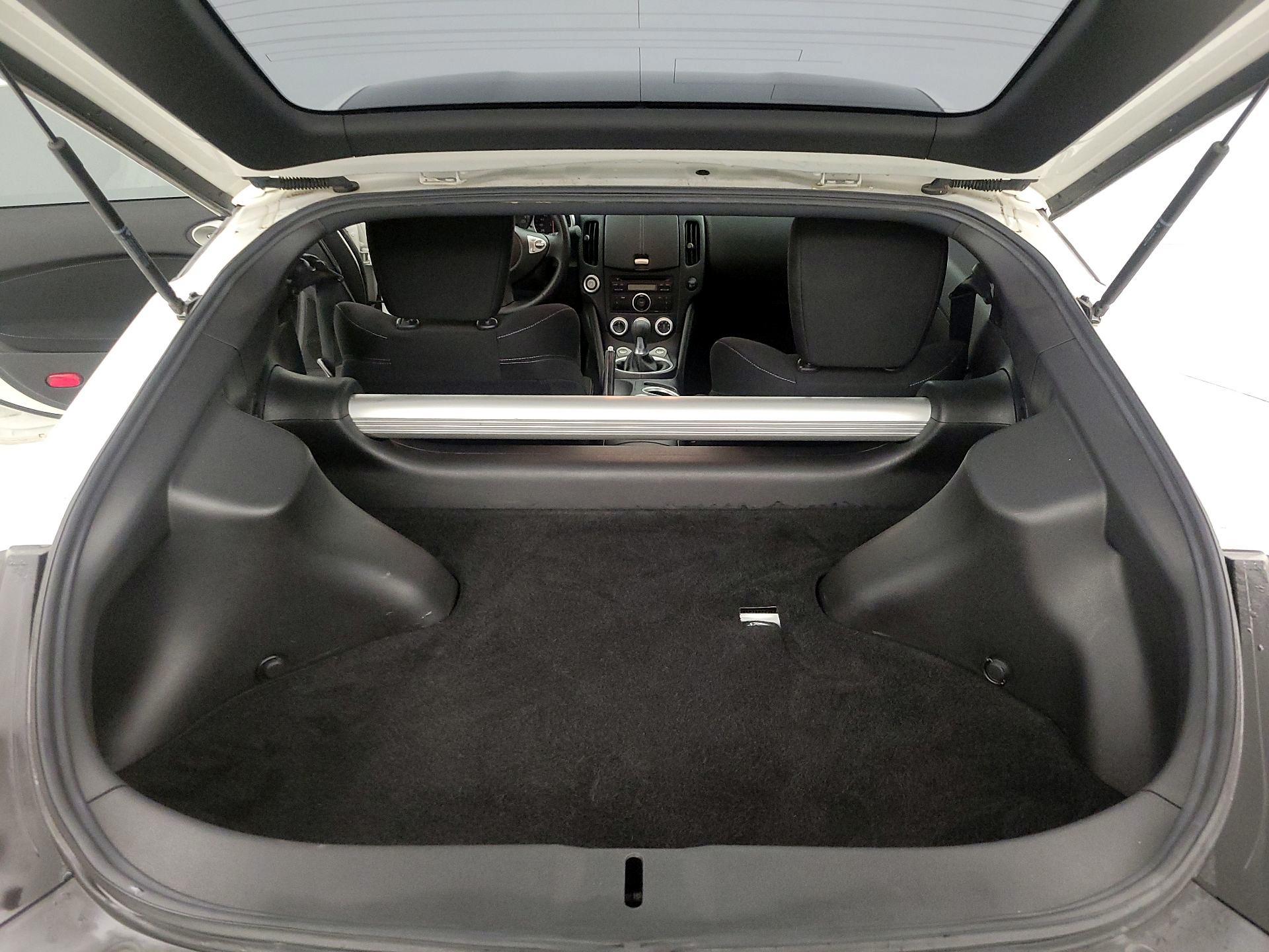 Thumbnail: 2014 Nissan Z - 16