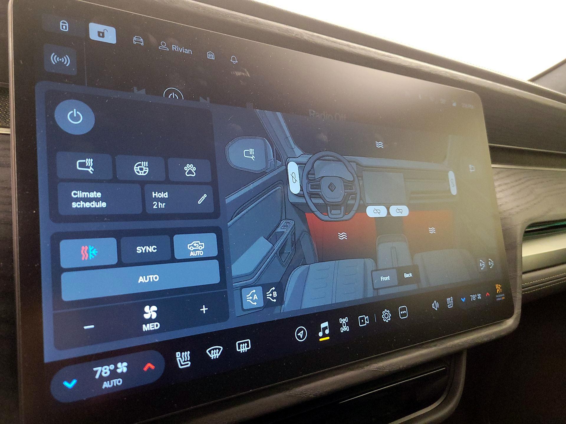 Thumbnail: 2023 Rivian R1T - 16