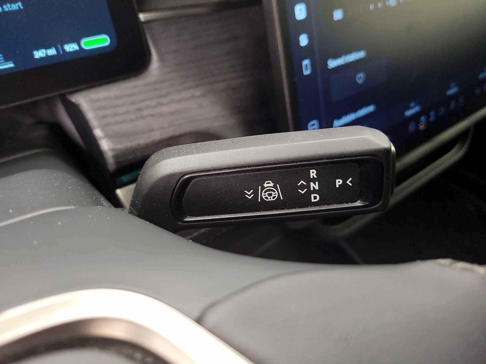 Thumbnail: 2023 Rivian R1T - 17