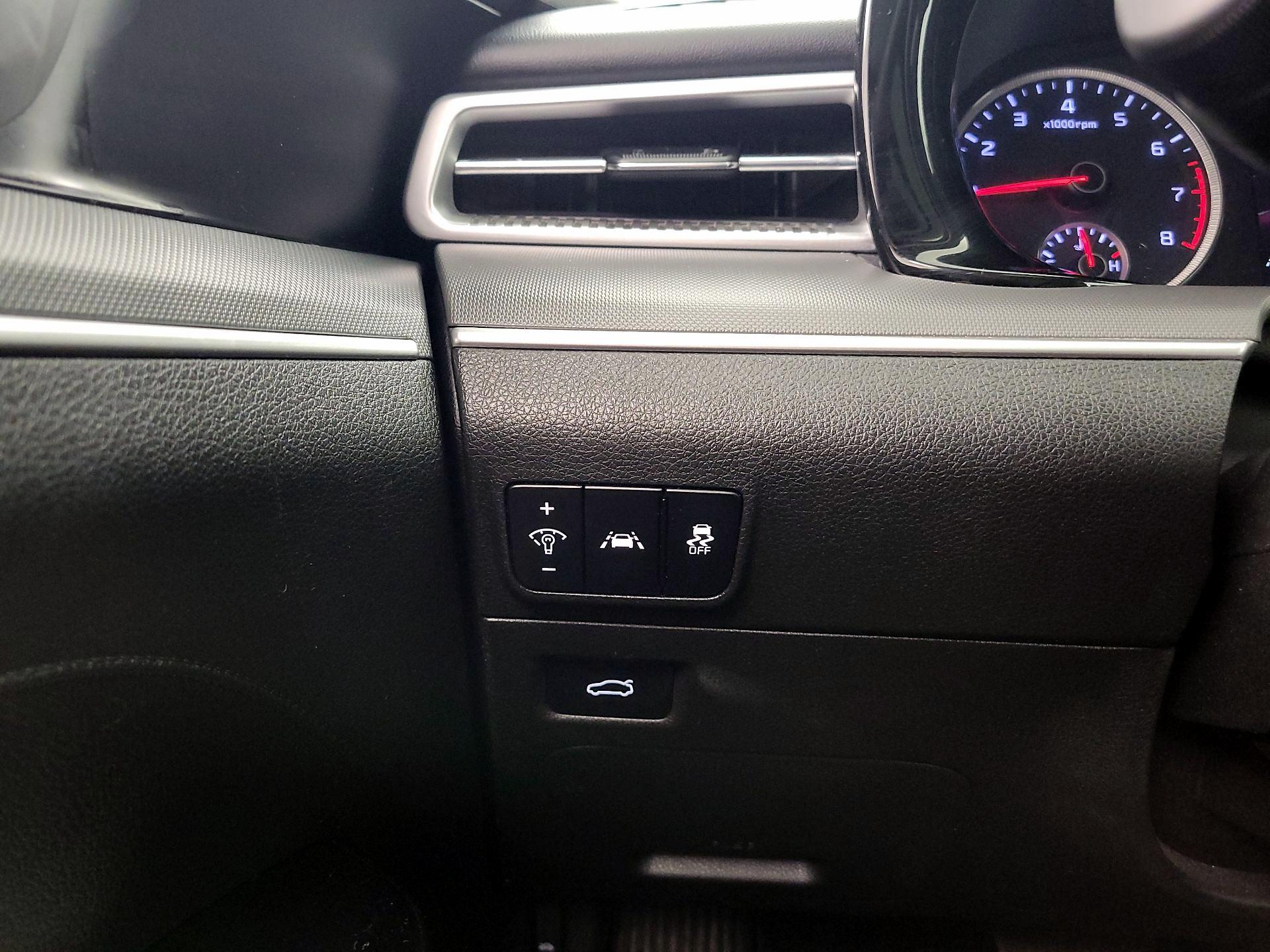 Thumbnail: 2023 Kia K5 - 13