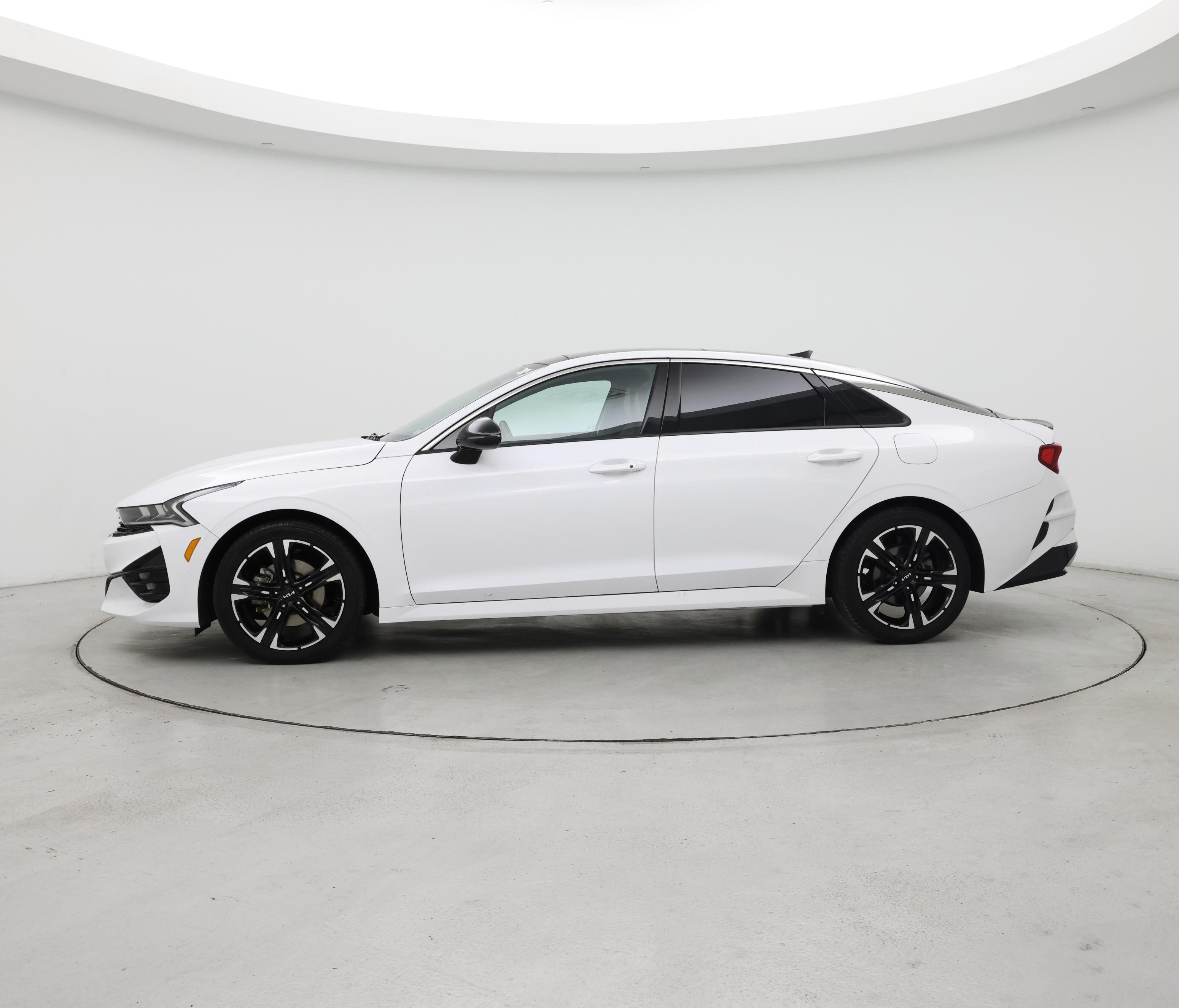 Thumbnail: 2023 Kia K5 - 3