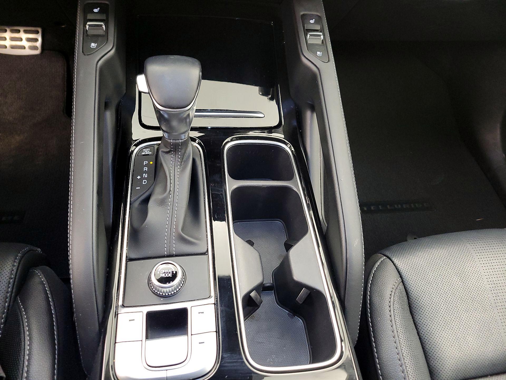 Thumbnail: 2021 Kia Telluride - 17