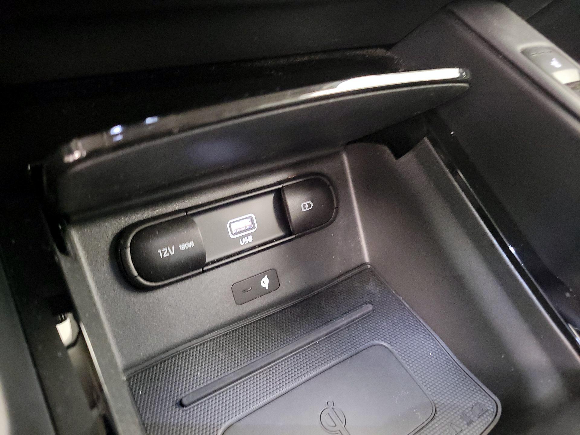 Thumbnail: 2021 Kia Telluride - 18