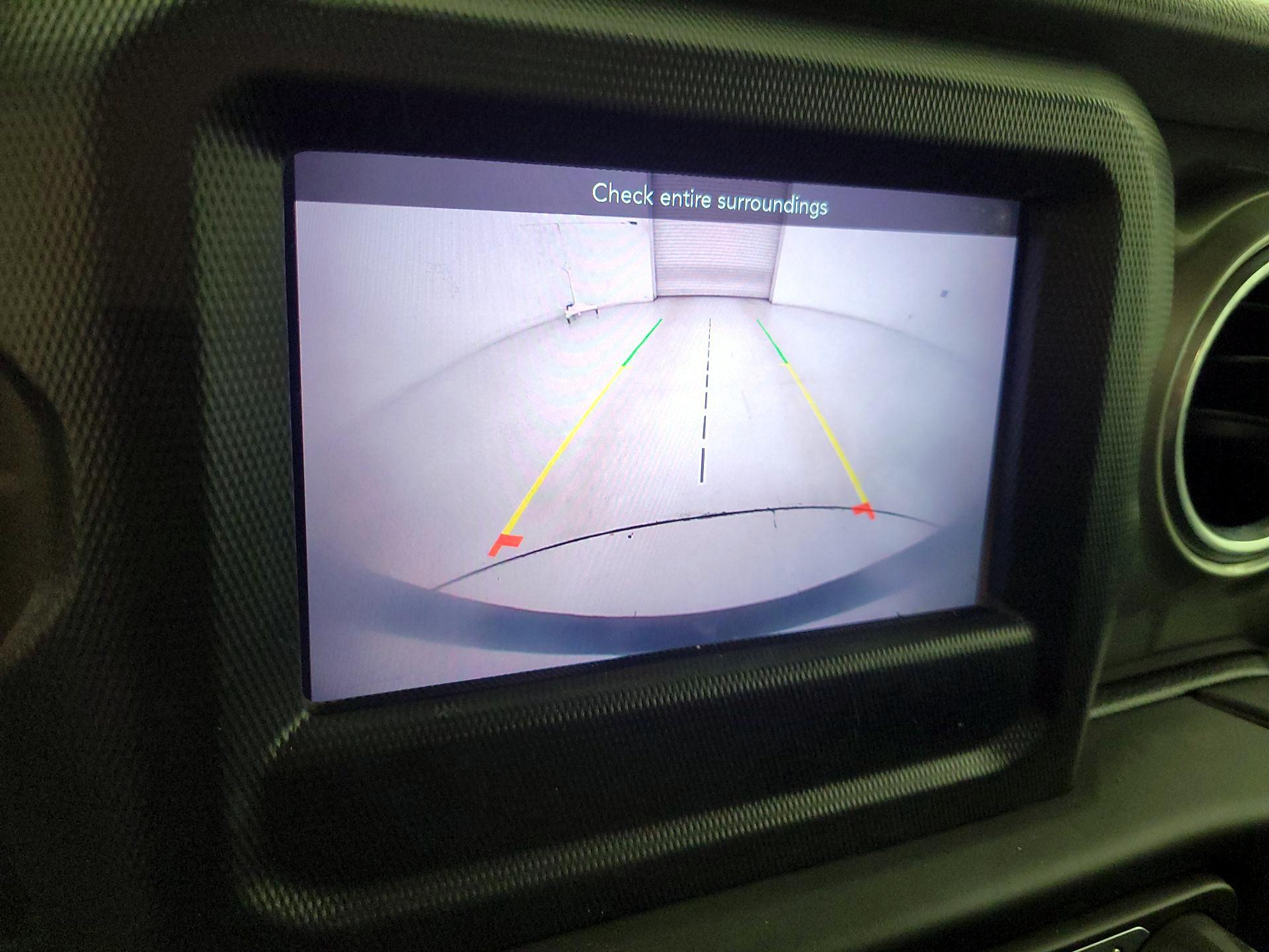 Thumbnail: 2020 Jeep Wrangler - 14