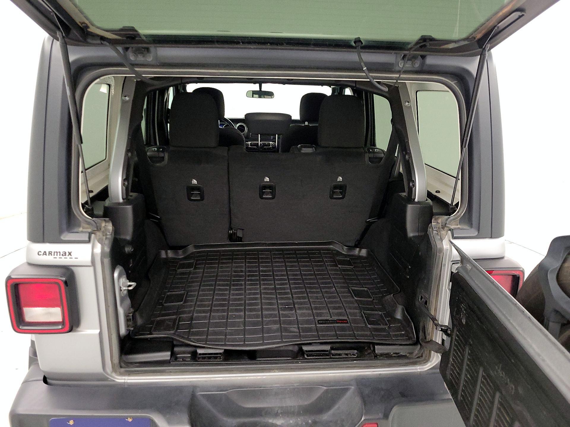 Thumbnail: 2020 Jeep Wrangler - 20