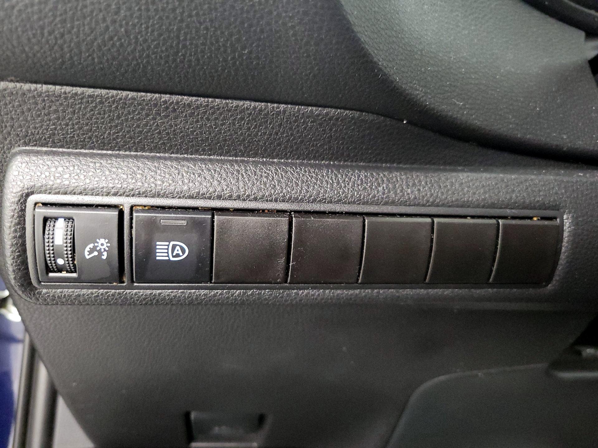 Thumbnail: 2023 Toyota Corolla - 13