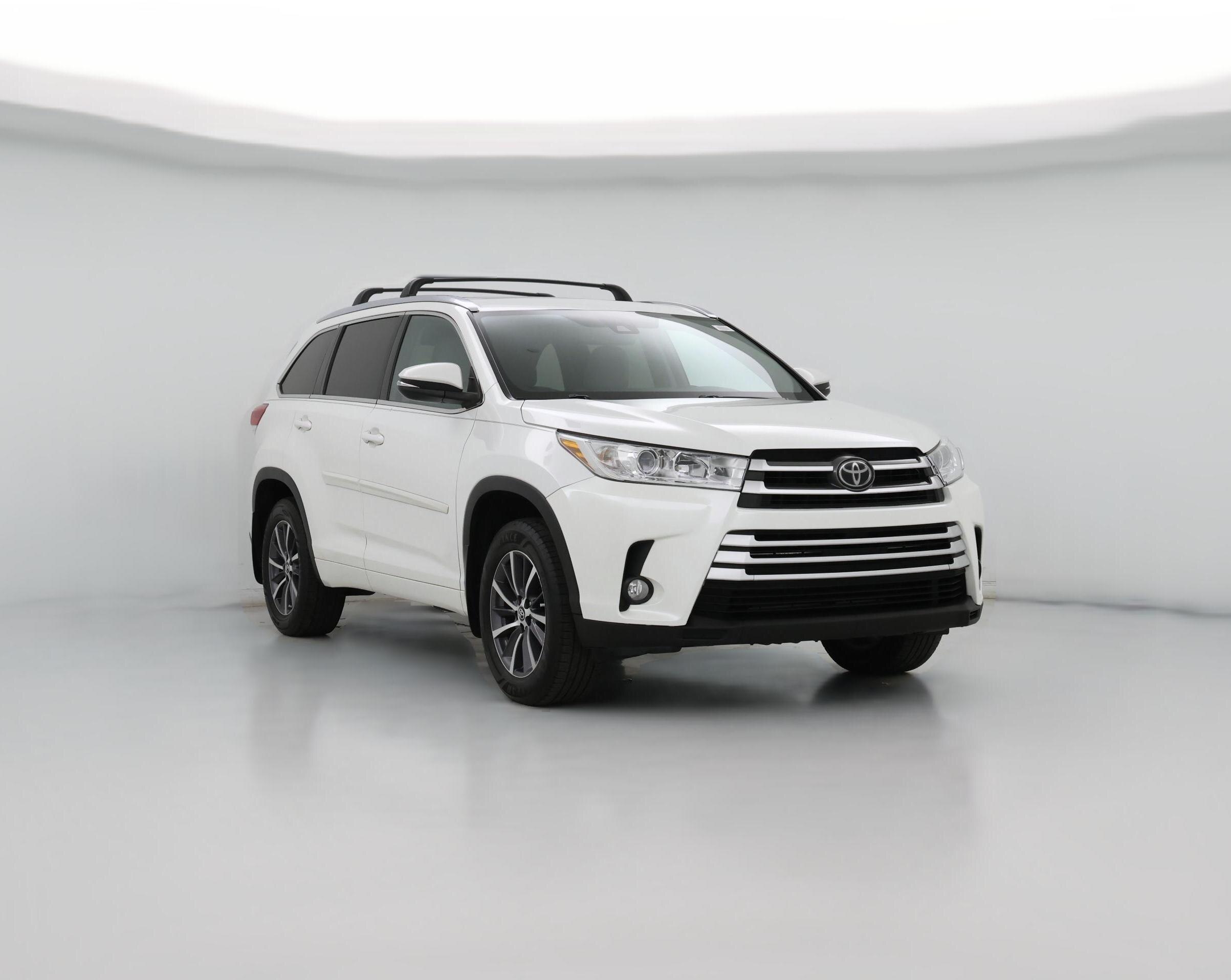 Thumbnail: 2017 Toyota Highlander - 1