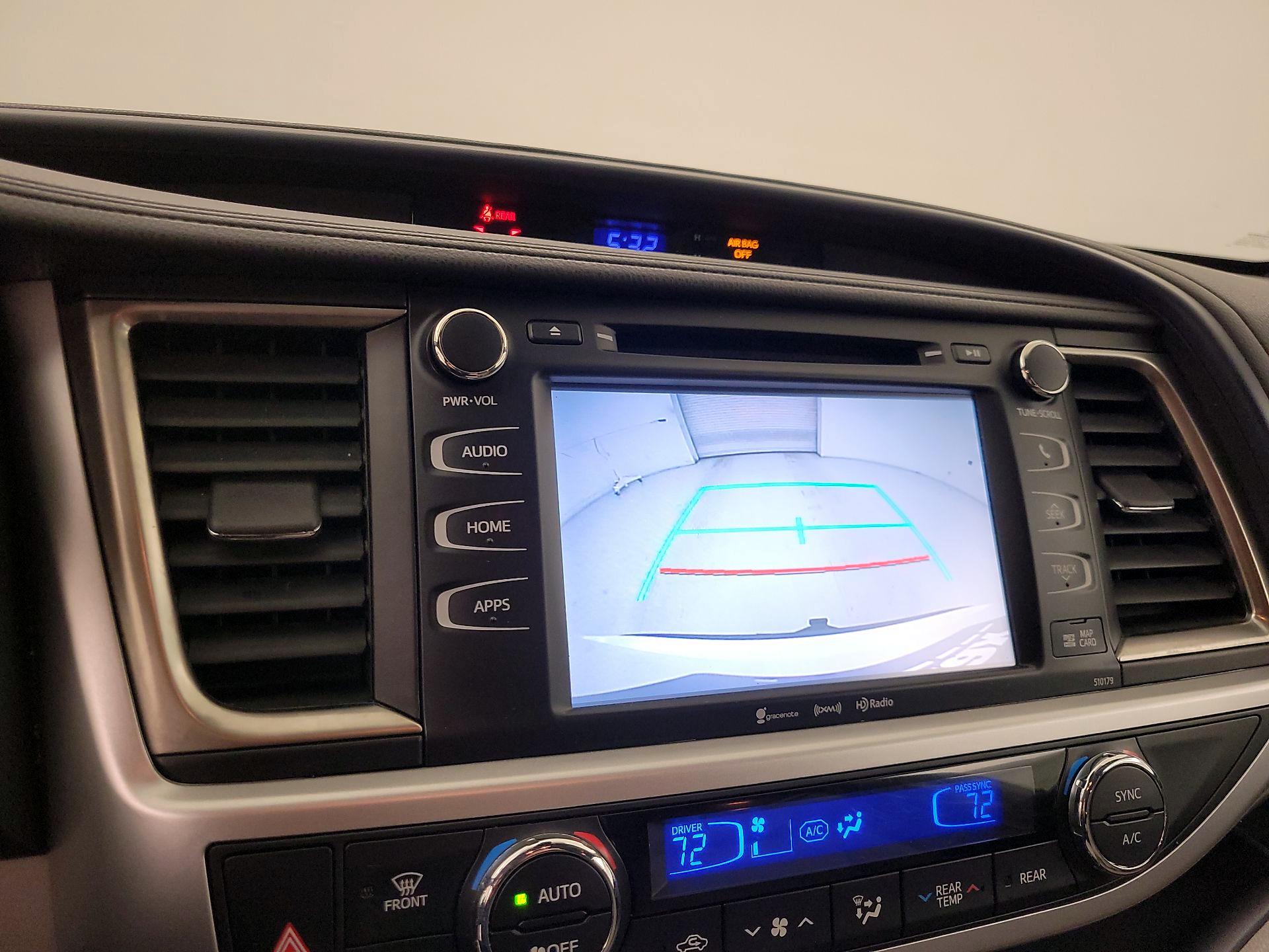 Thumbnail: 2017 Toyota Highlander - 15