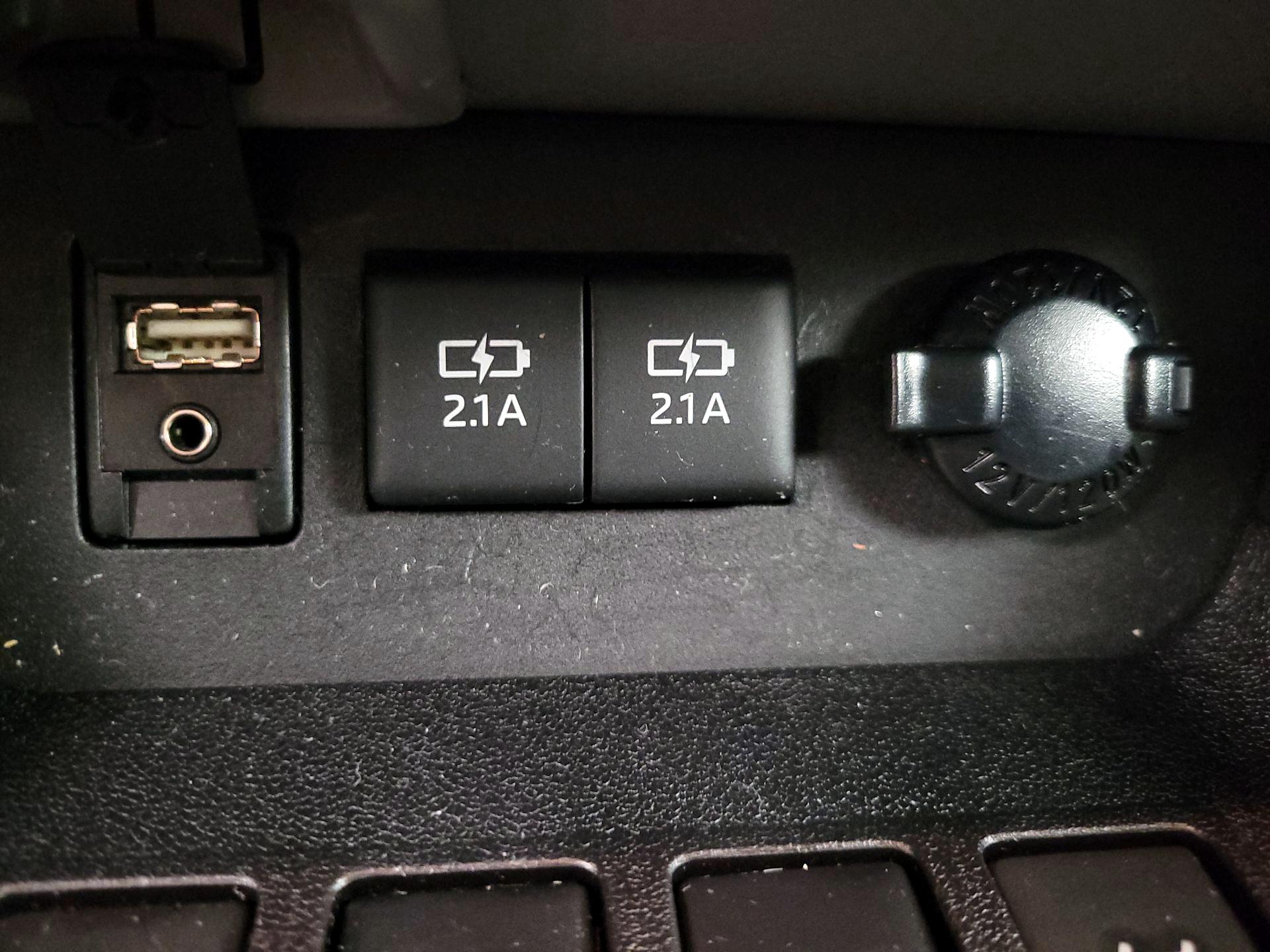 Thumbnail: 2017 Toyota Highlander - 19