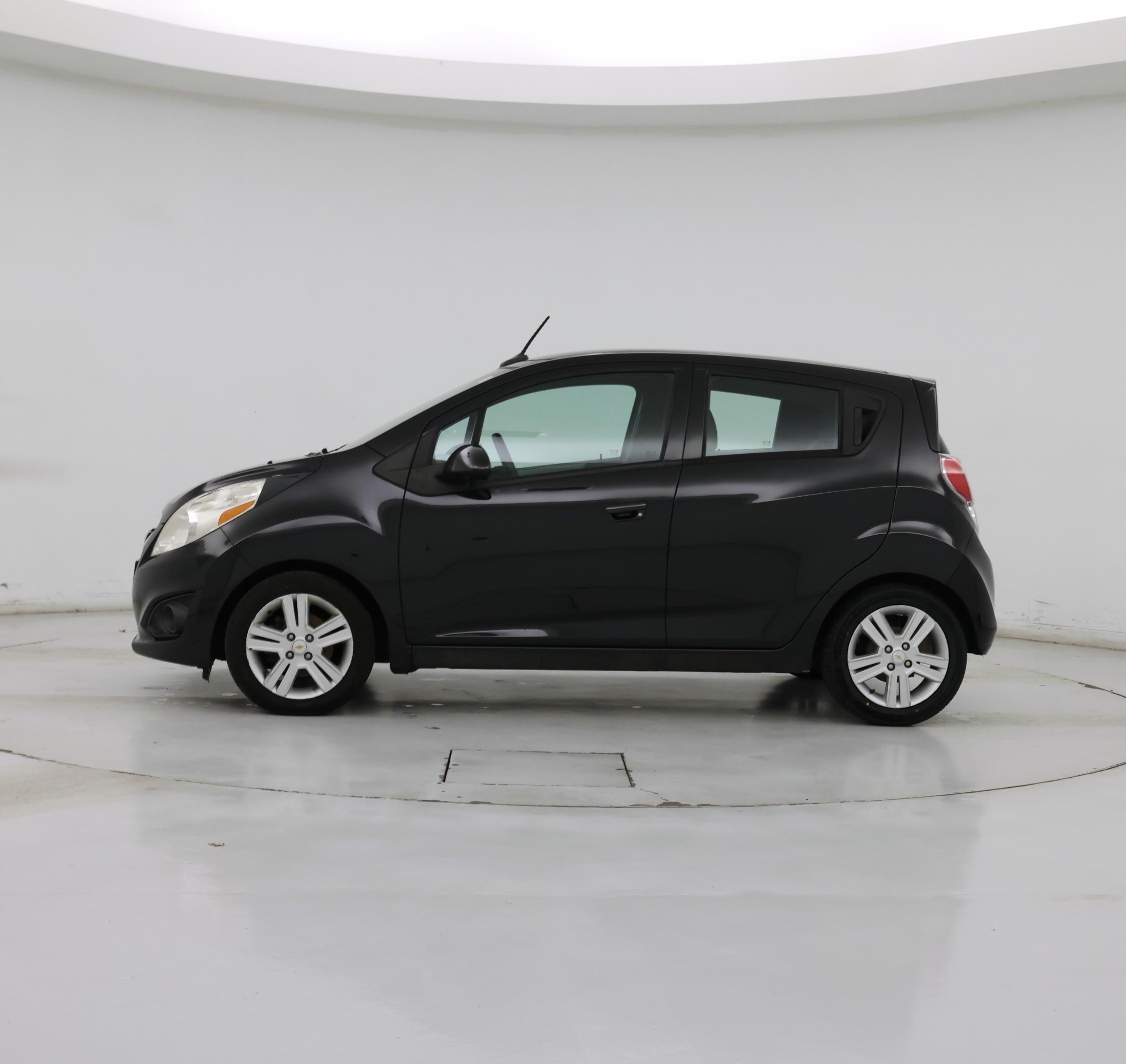 Thumbnail: 2014 Chevrolet Spark - 3