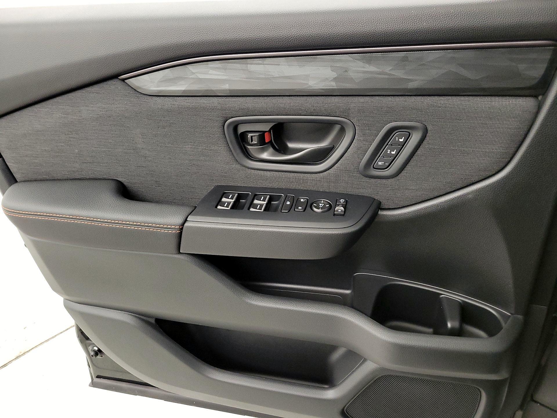 Thumbnail: 2026 Honda Passport - 12