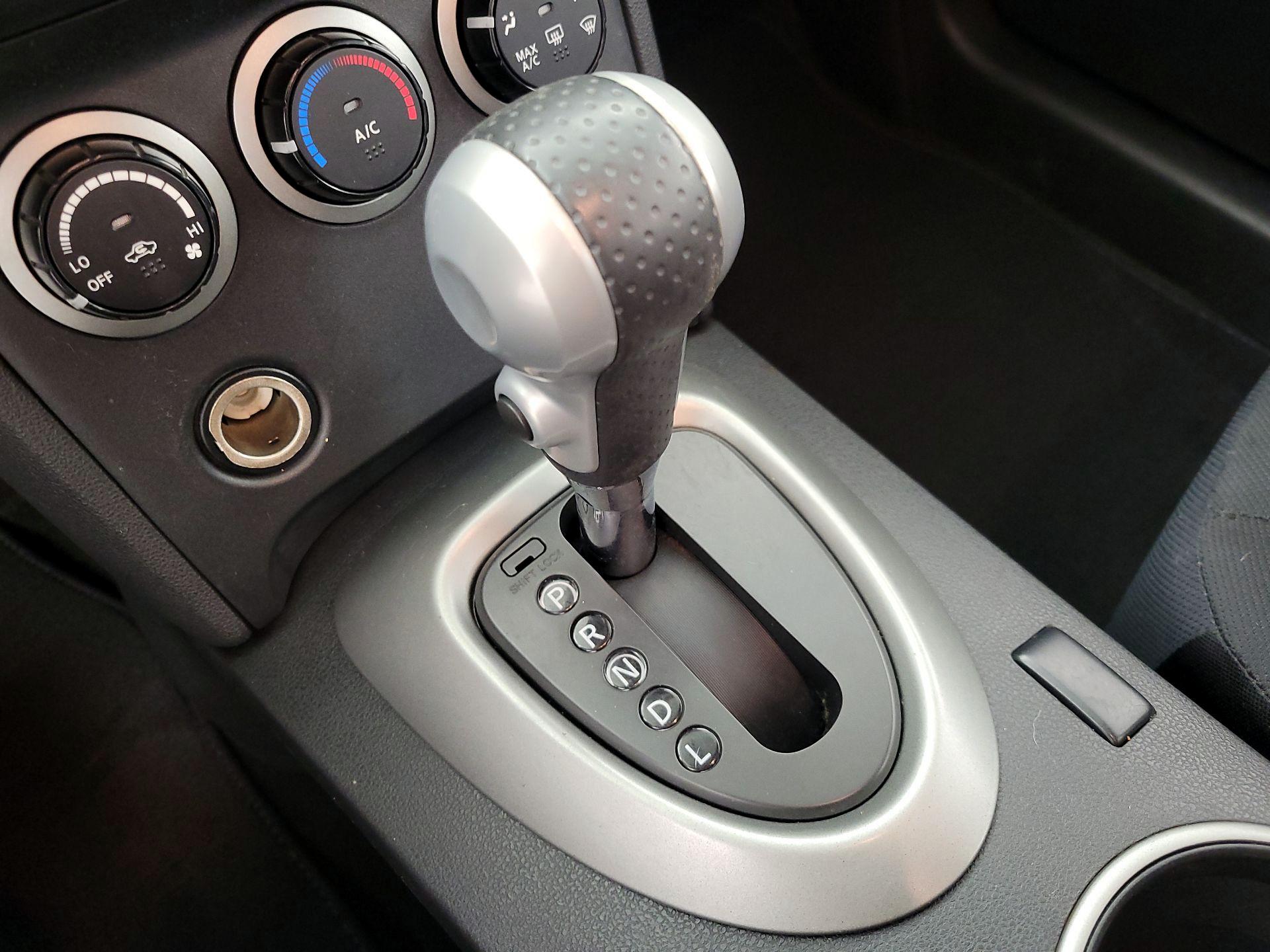 Thumbnail: 2015 Nissan Rogue - 16