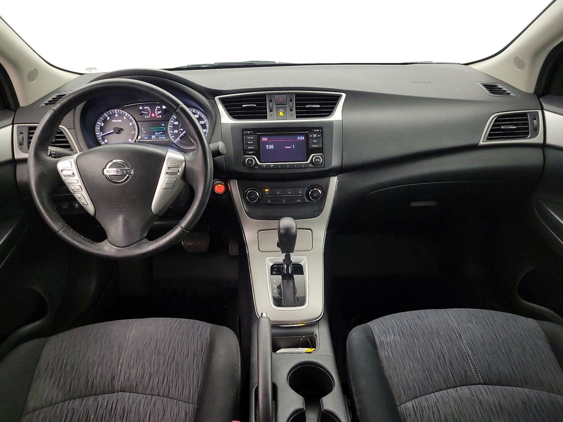 Thumbnail: 2015 Nissan Sentra - 9