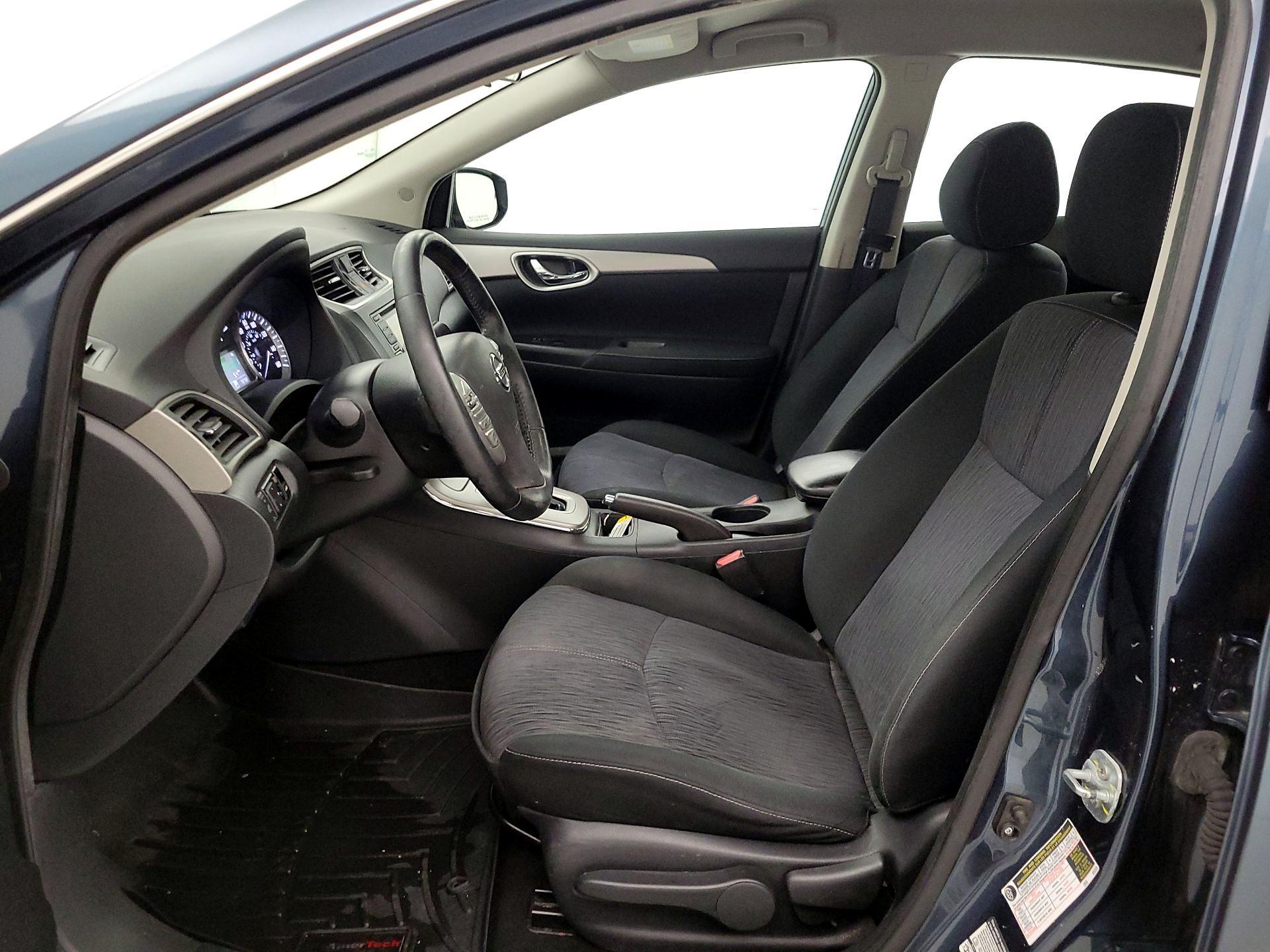 Thumbnail: 2015 Nissan Sentra - 11