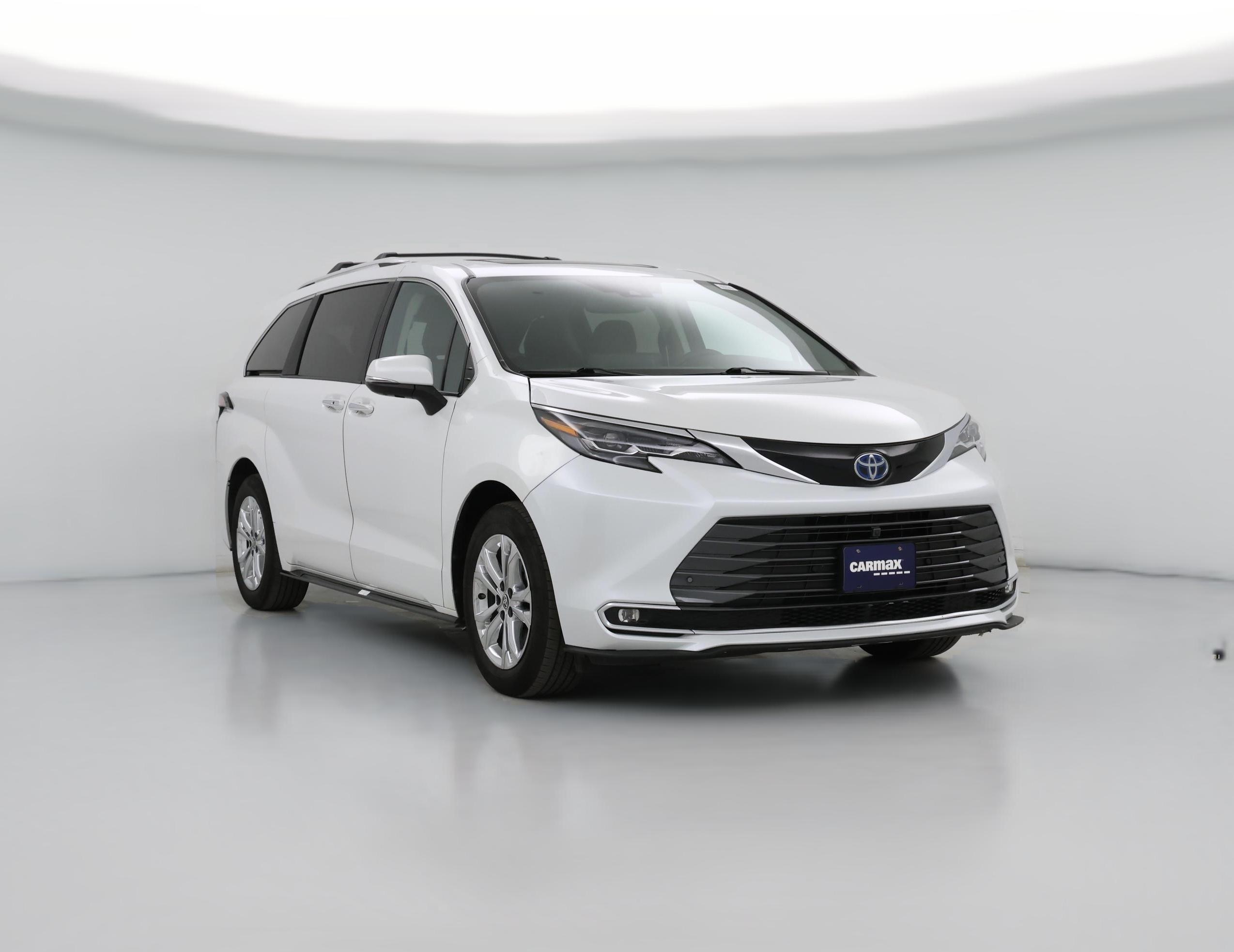 Thumbnail: 2024 Toyota Sienna - 1