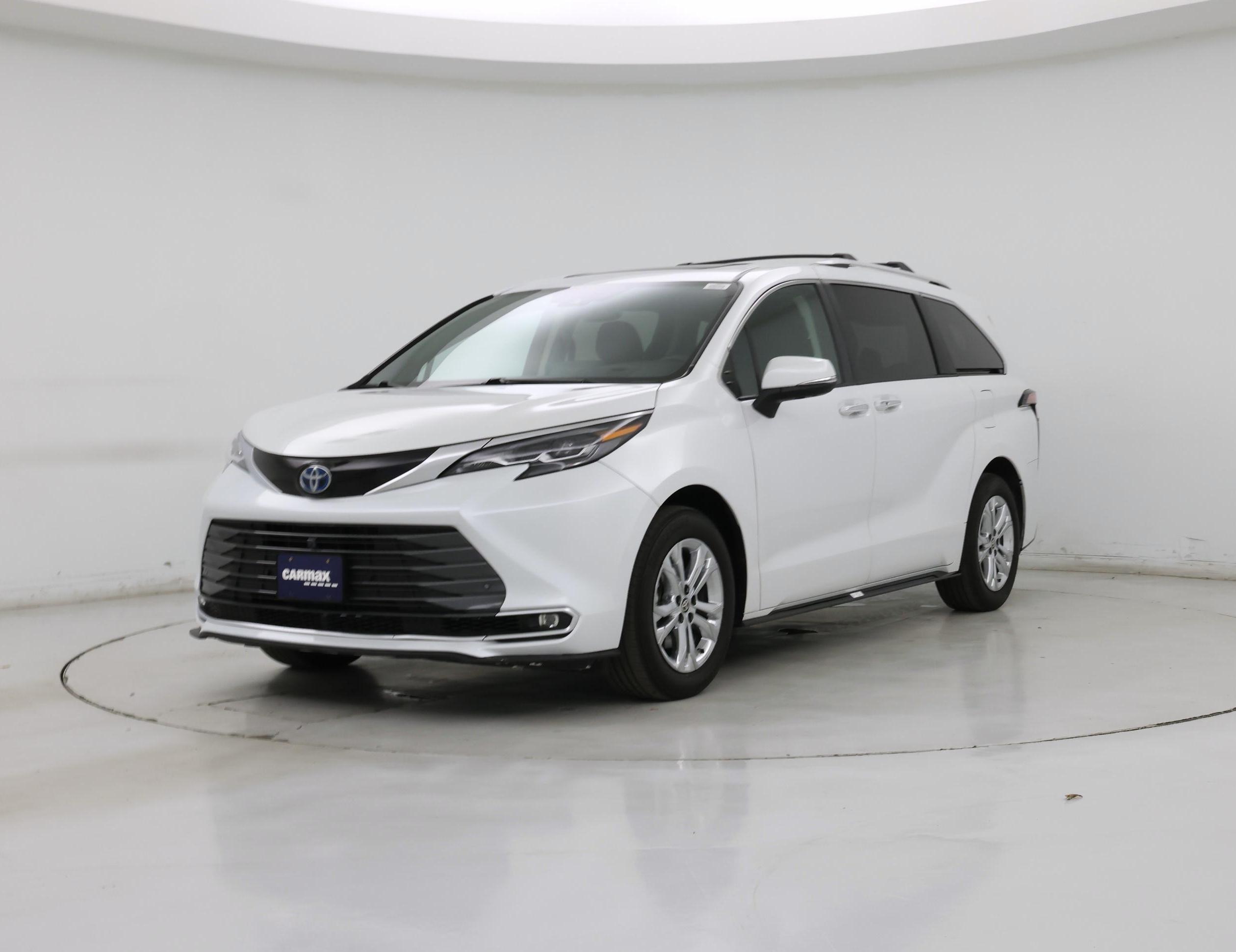 Thumbnail: 2024 Toyota Sienna - 4