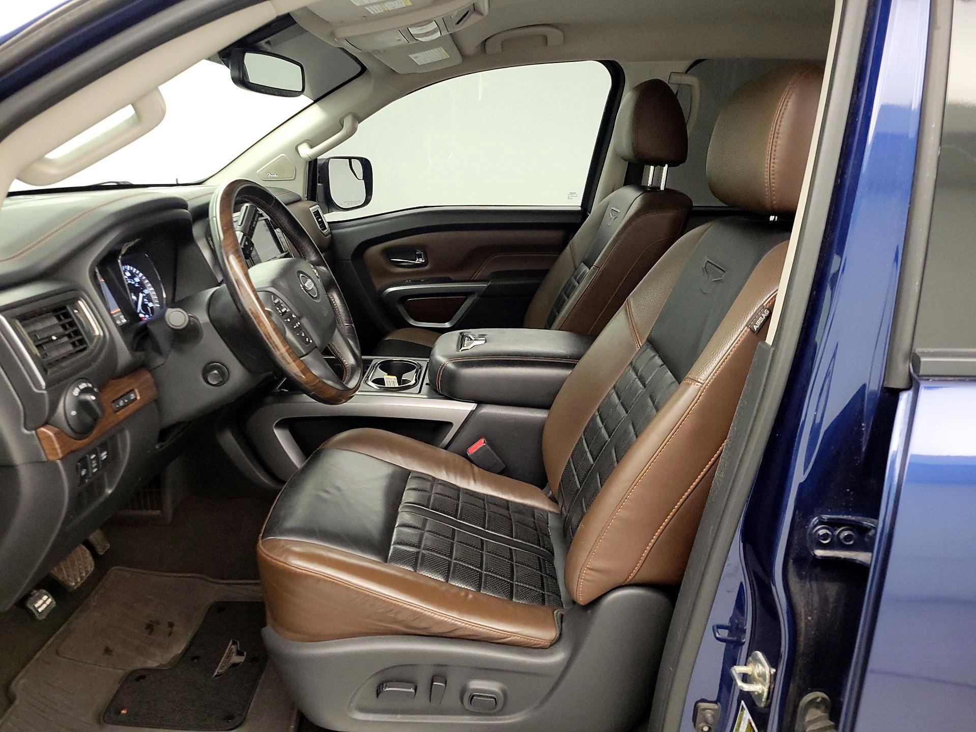 Thumbnail: 2019 Nissan Titan - 11