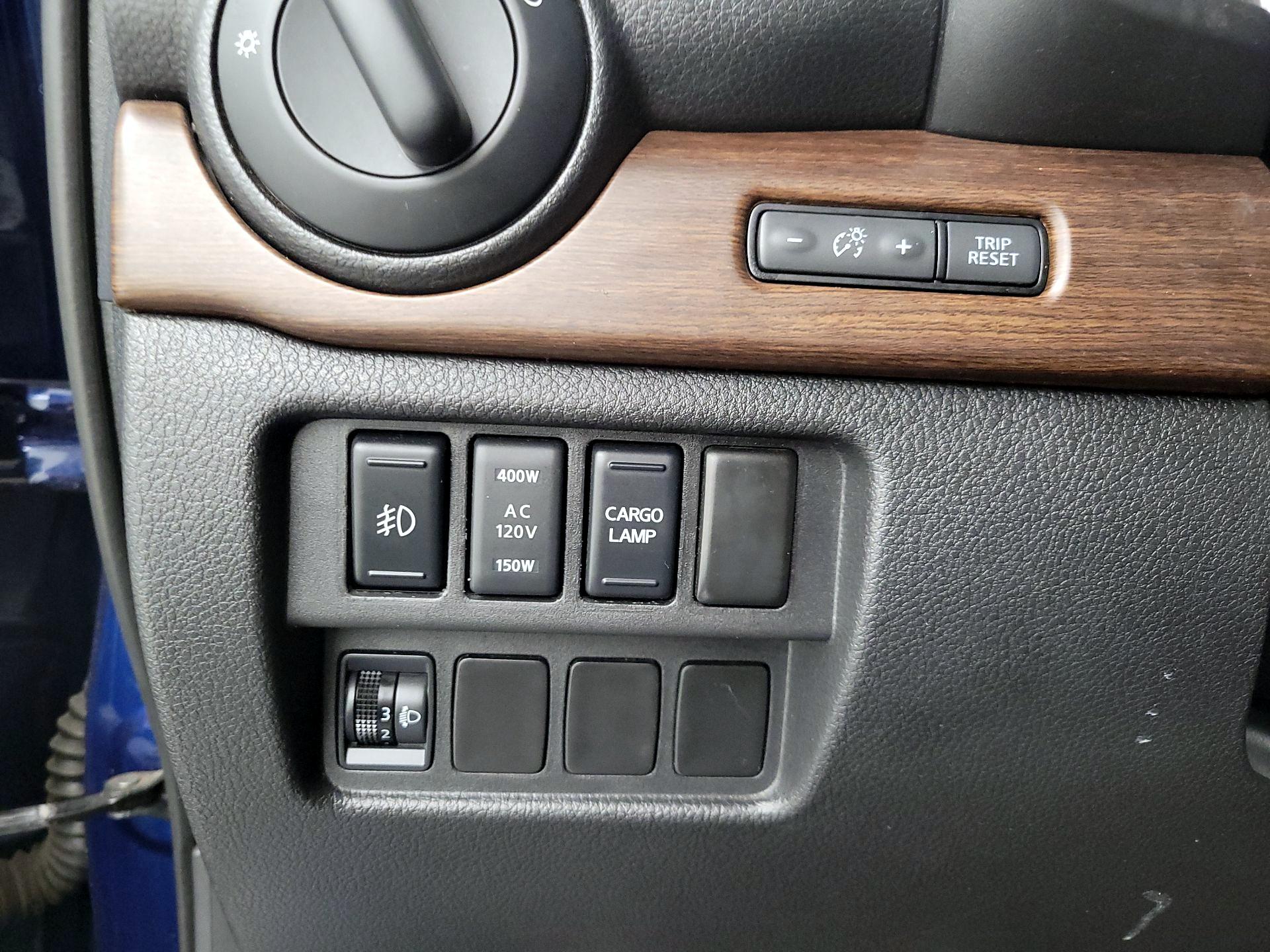 Thumbnail: 2019 Nissan Titan - 13