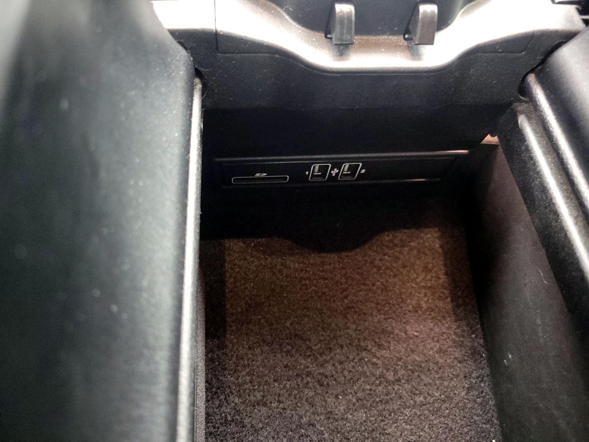 Thumbnail: 2017 Mercedes-Benz C-Class - 19