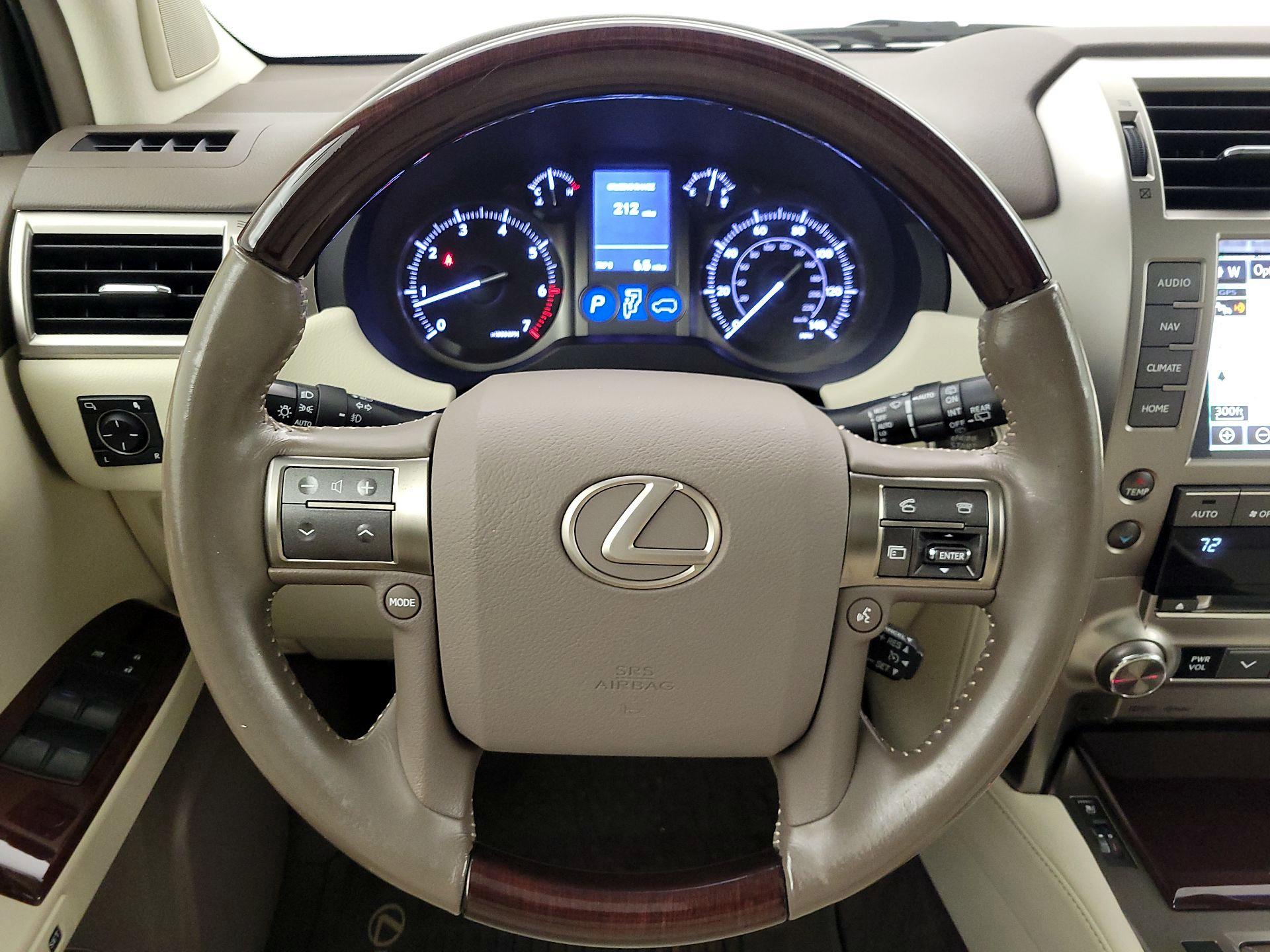 Thumbnail: 2019 Lexus GX - 10