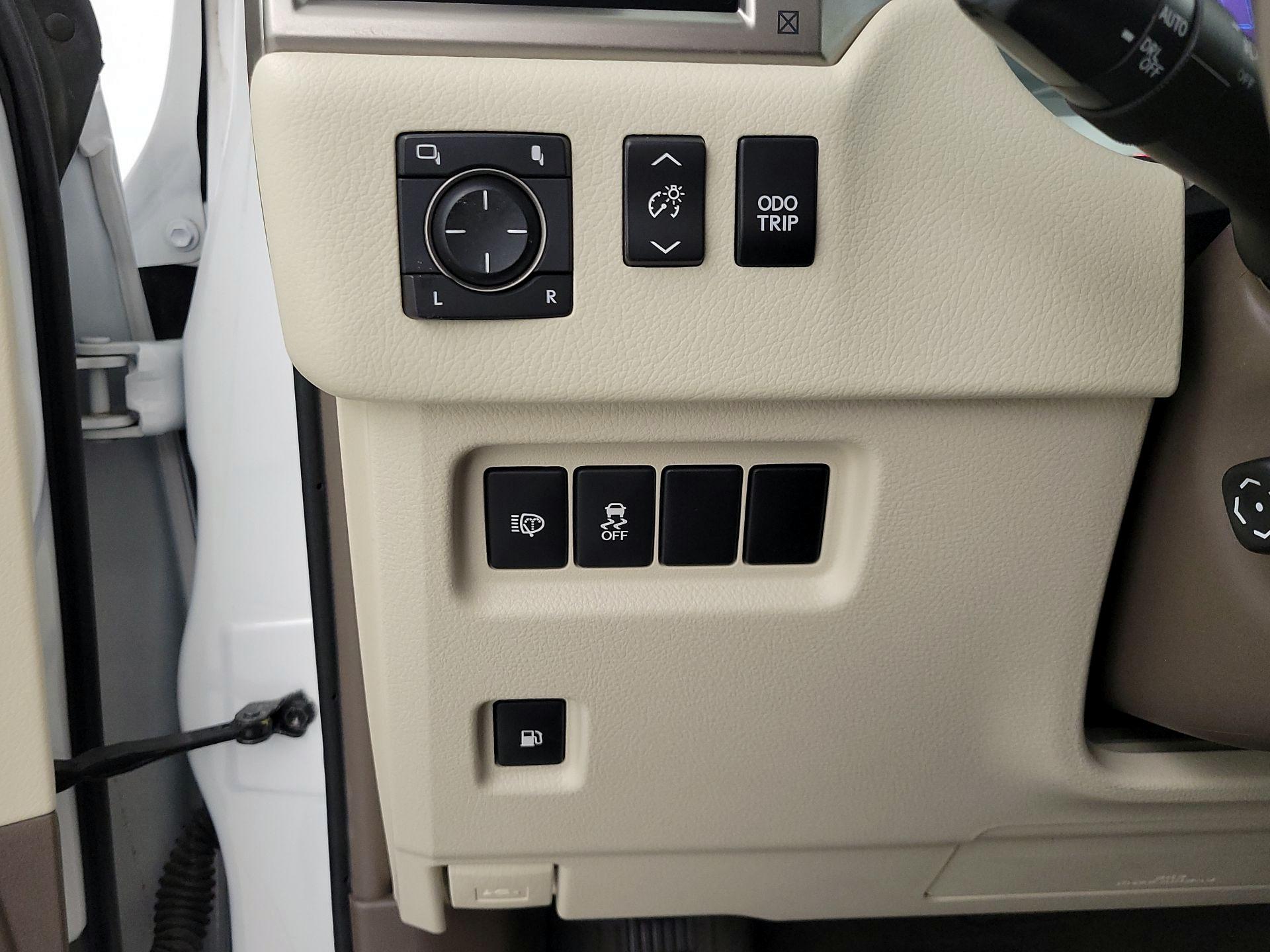 Thumbnail: 2019 Lexus GX - 13