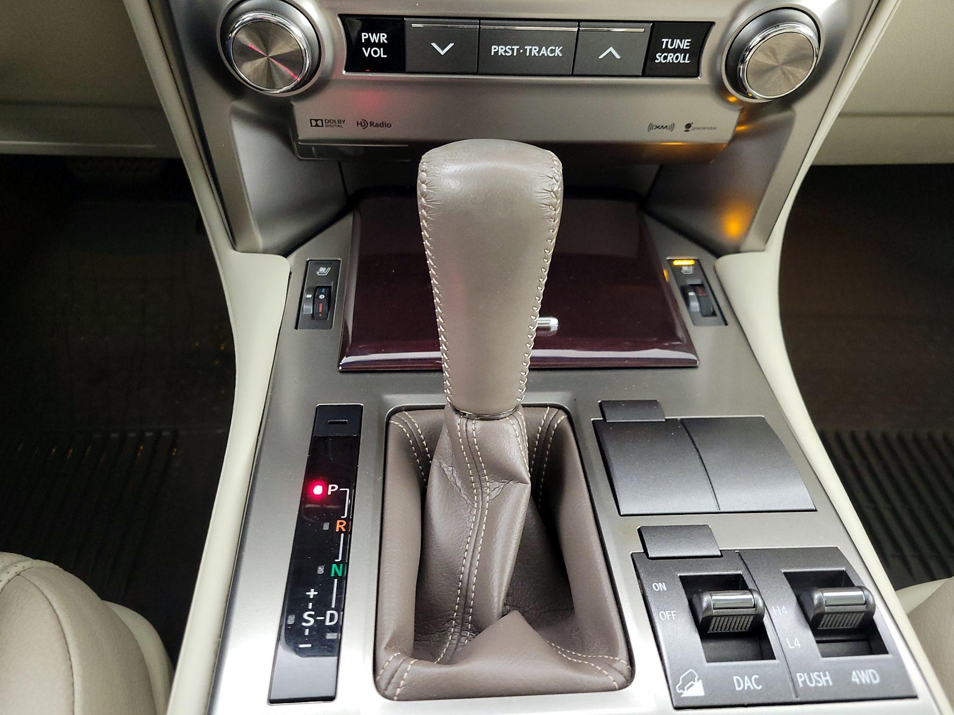 Thumbnail: 2019 Lexus GX - 18