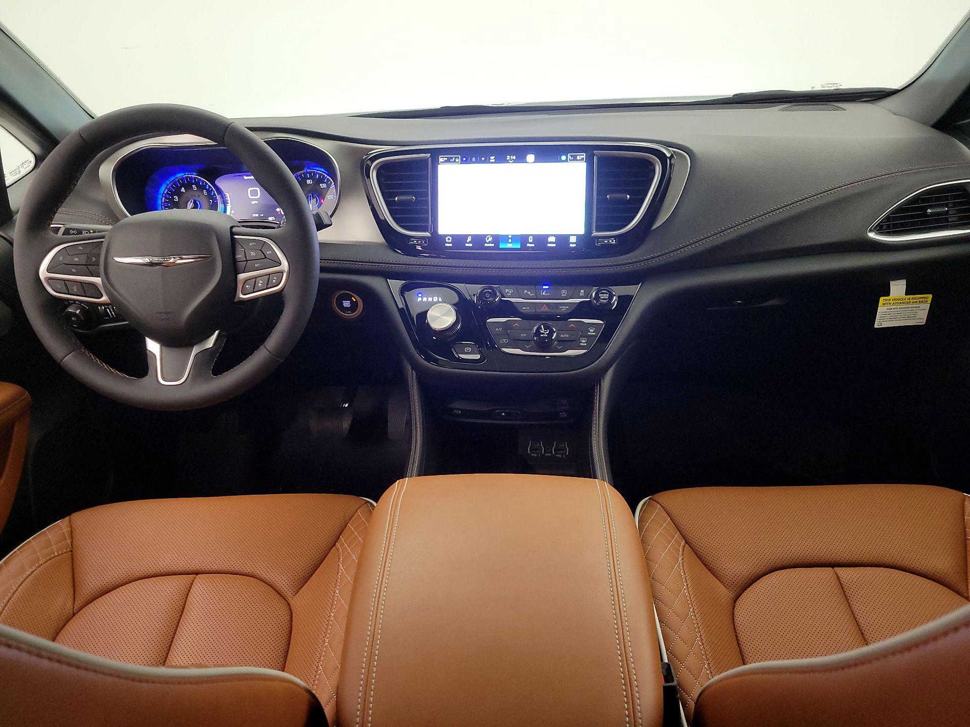 Thumbnail: 2025 Chrysler Pacifica - 9